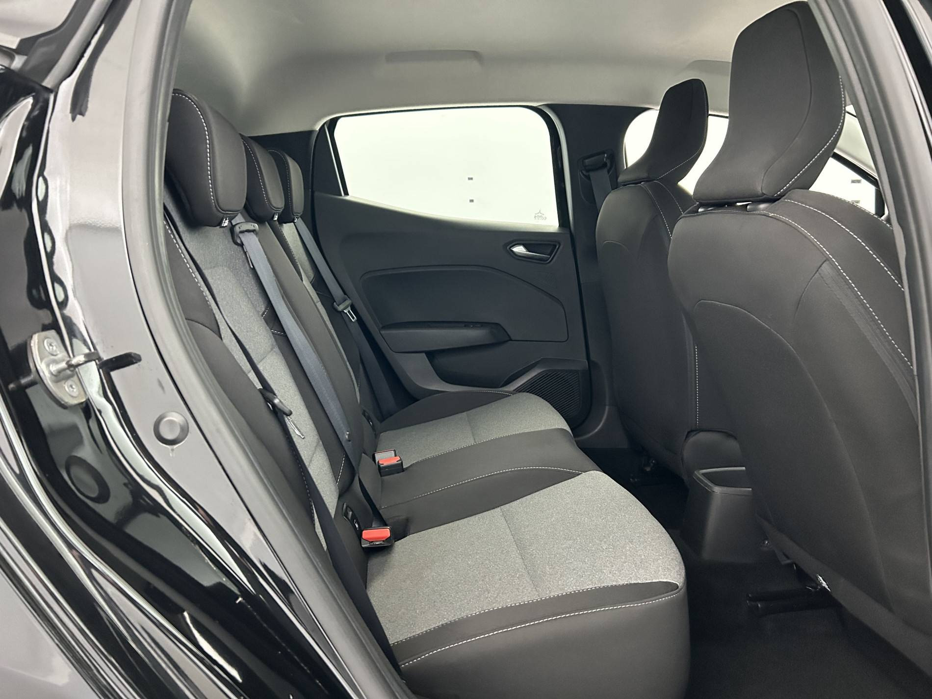 Vente en ligne Renault Clio 5 Clio TCe 90 au prix de 14 990 €
