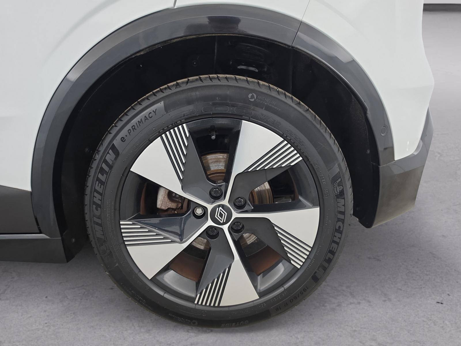 Vente en ligne Renault Megane E-Tech  EV40 130ch standard charge au prix de 21 500 €