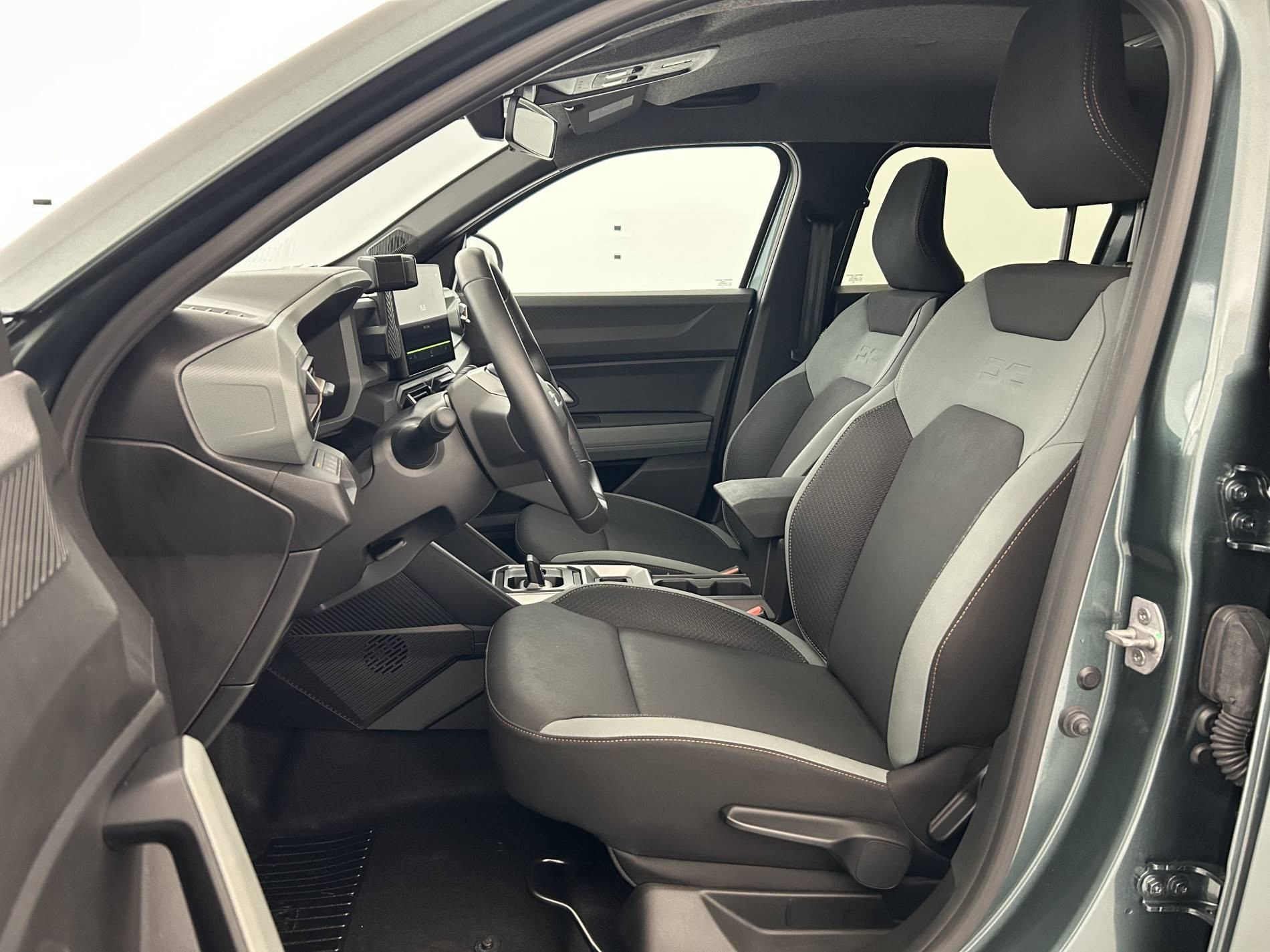 Vente en ligne Dacia Duster  Hybrid 140 au prix de 26 290 €