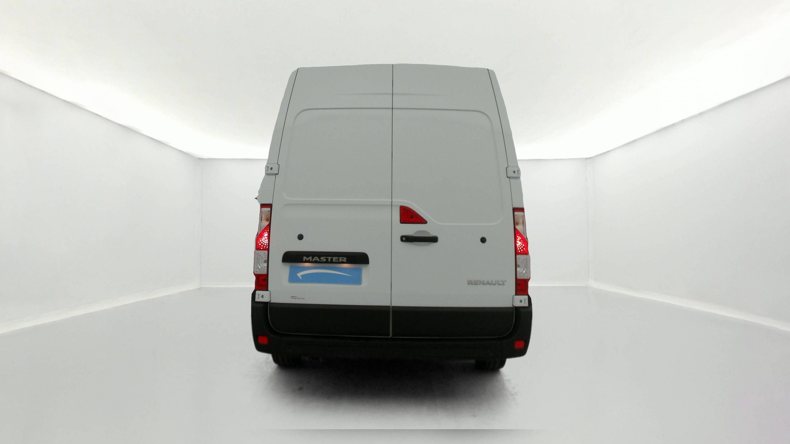 Vente en ligne Renault Master Fourgon MASTER FGN TRAC F3500 L2H2 BLUE DCI 135 au prix de 24 990 €
