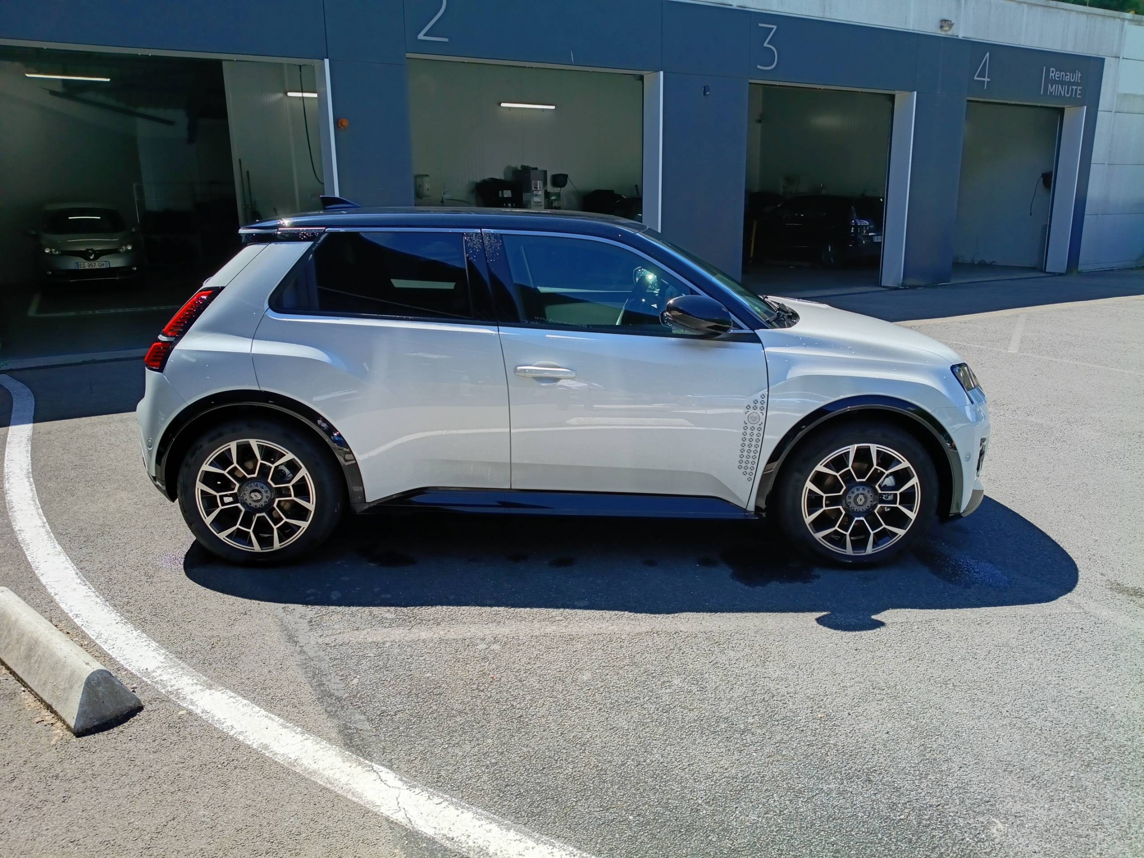 Vente en ligne Renault R5 E-Tech  150 ch autonomie confort au prix de 35 990 €