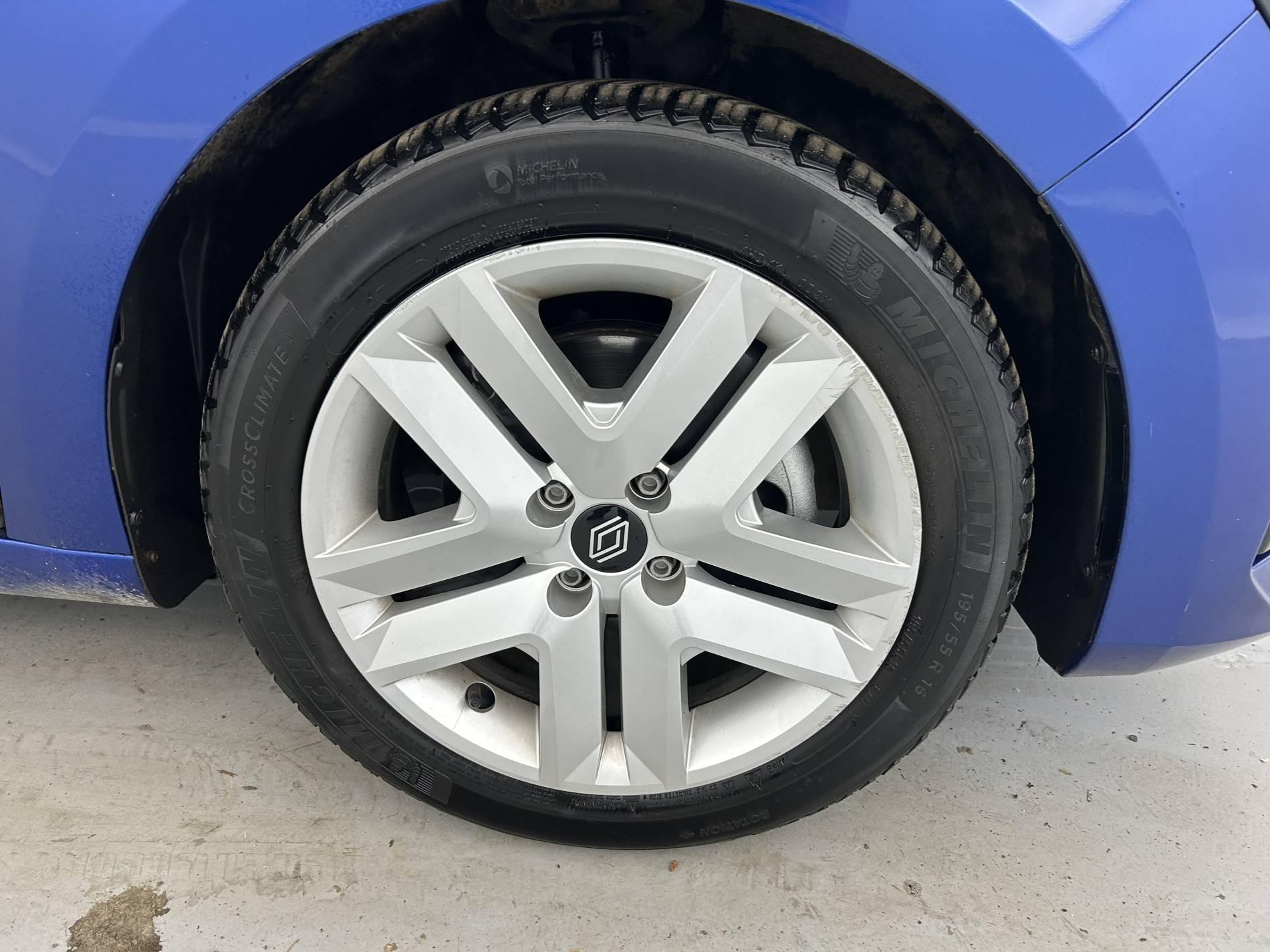 Vente en ligne Renault Clio 5 Clio E-Tech full hybrid 145 ch GSR2 au prix de 18 390 €