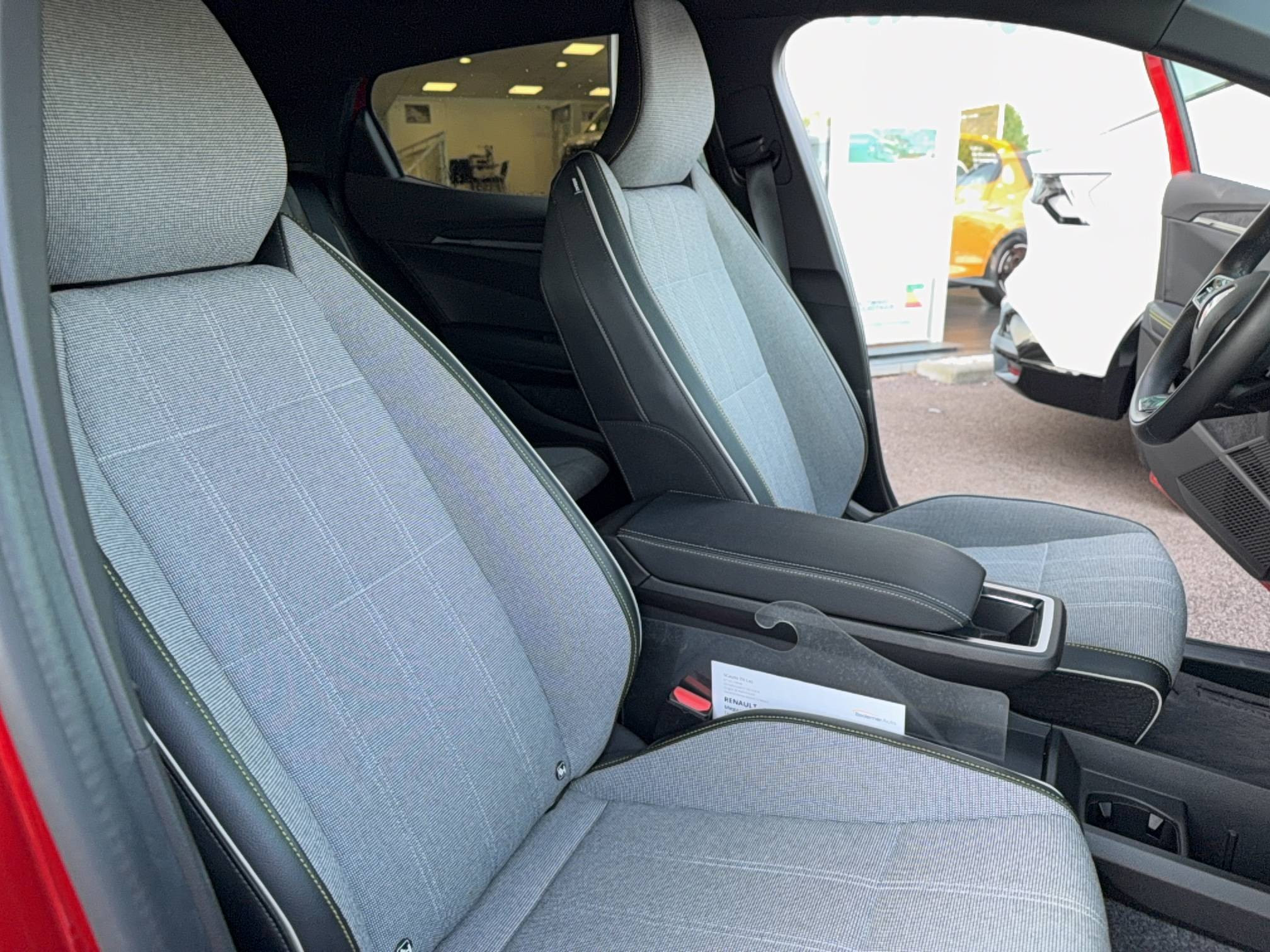 Vente en ligne Renault Megane E-Tech  220 ch autonomie confort AC7 au prix de 26 590 €