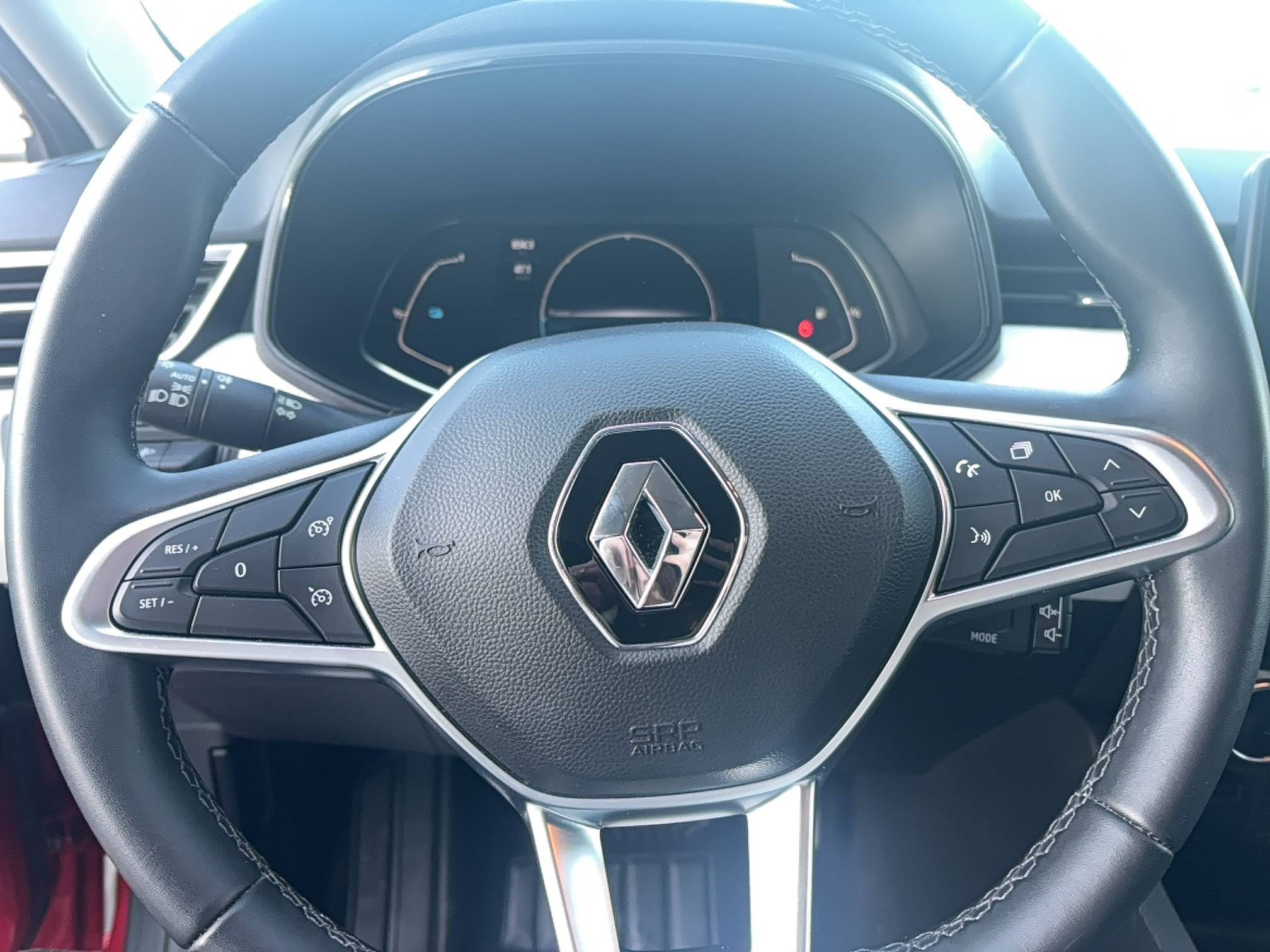 Vente en ligne Renault Clio 5 Clio E-Tech full hybrid 145 au prix de 15 490 €
