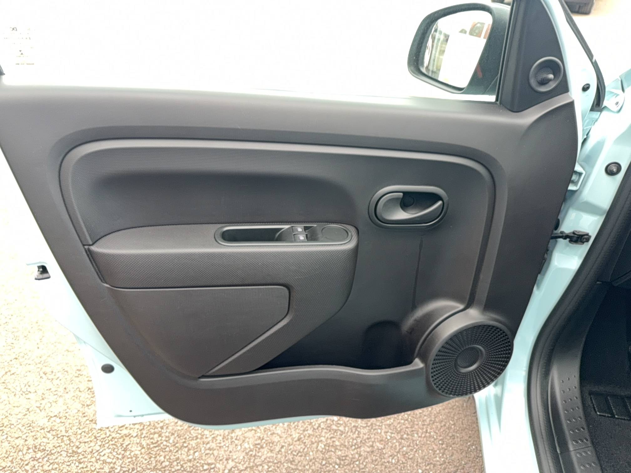 Vente en ligne Renault Twingo Electrique Twingo III E-Tech au prix de 10 990 €