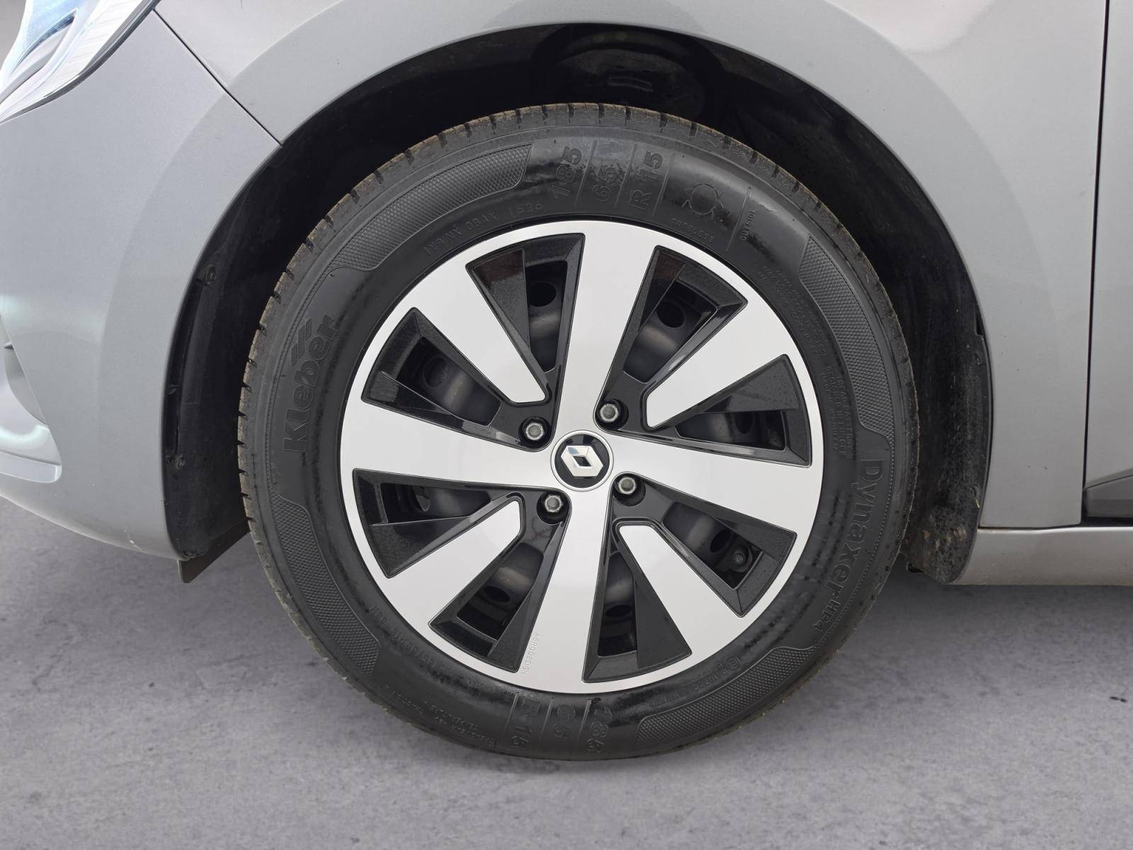 Vente en ligne Renault Clio 5 Clio TCe 90 au prix de 14 290 €