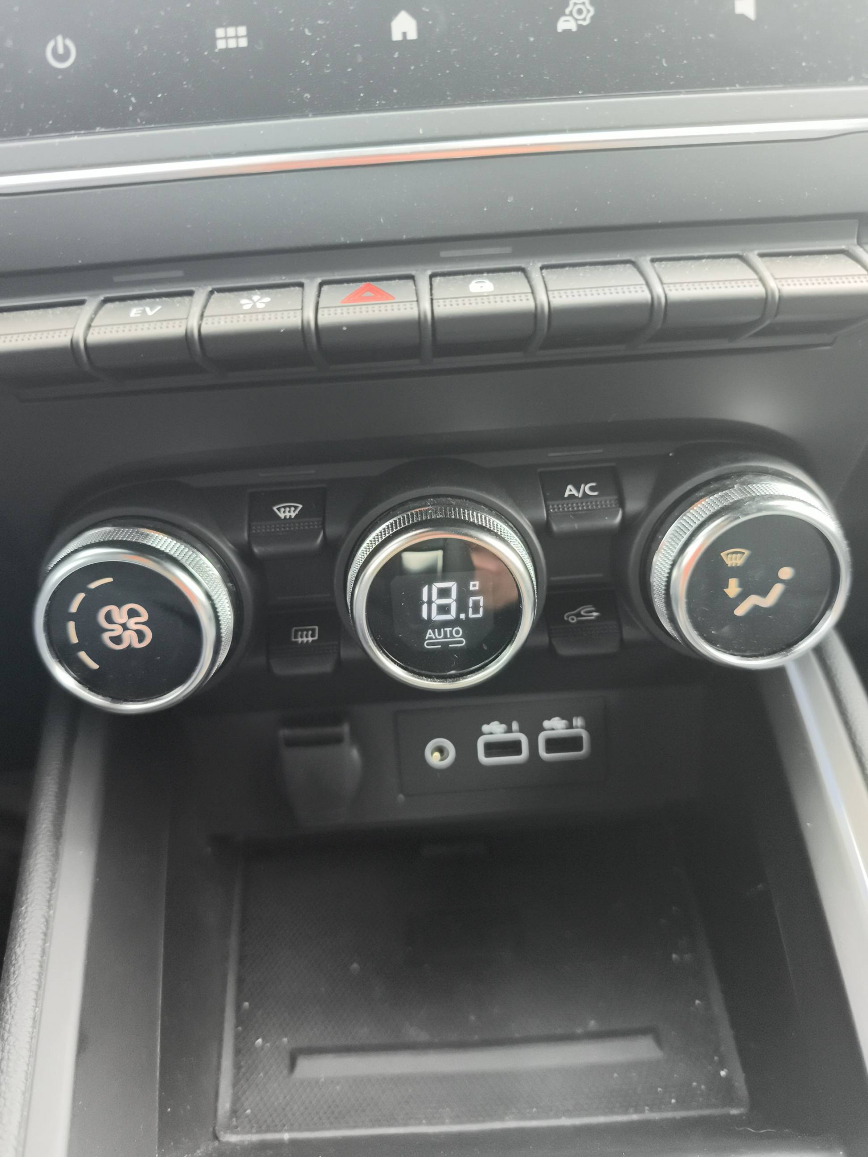 Vente en ligne Renault Clio 5 Clio E-Tech full hybrid 145 ch GSR2 au prix de 21 290 €