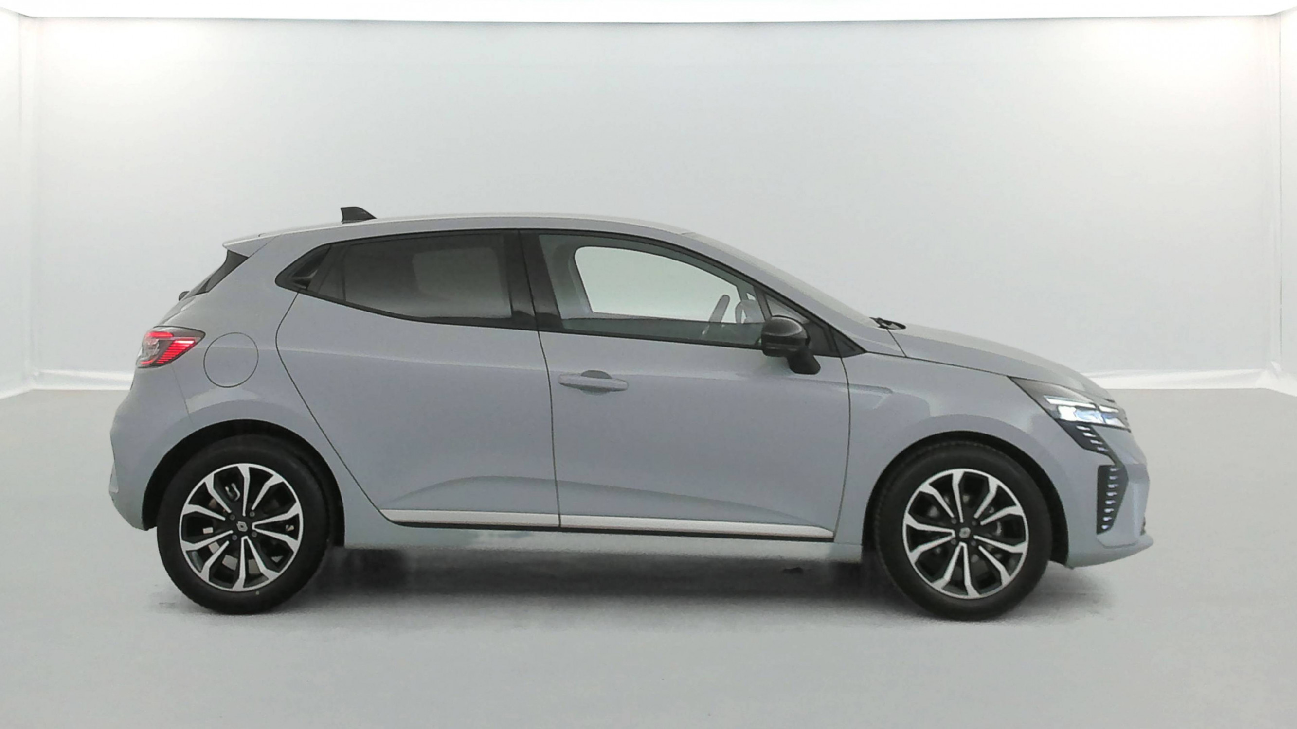 Vente en ligne Renault Clio 5 Clio TCe 90 ch GSR2 au prix de 17 990 €