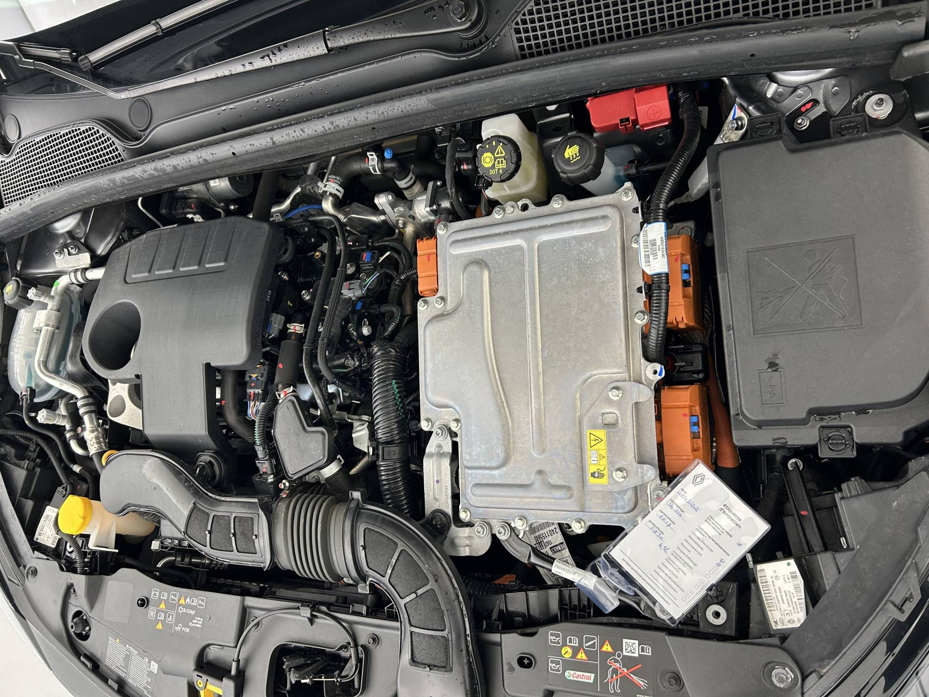 Vente en ligne Renault Clio 5 Clio E-Tech full hybrid 145 ch GSR2 au prix de 19 990 €