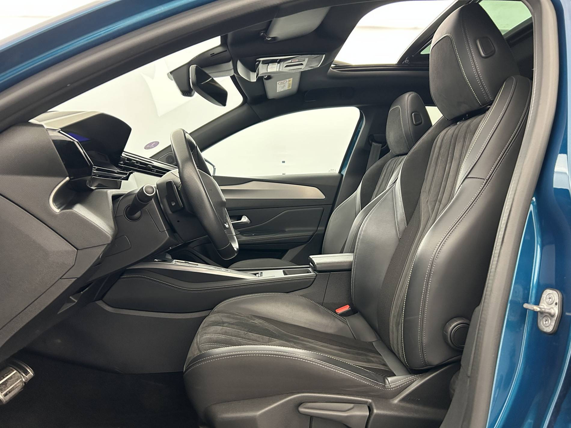 Vente en ligne Peugeot 408  PHEV 180 e-EAT8 au prix de 20 490 €