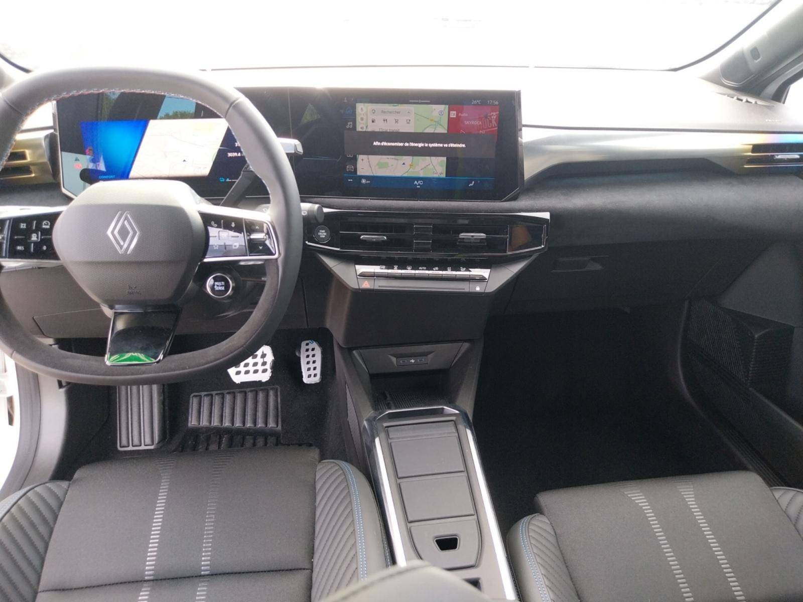 Vente en ligne Renault Clio 6 Clio E-Tech full hybrid 160 ch au prix de 28 490 €