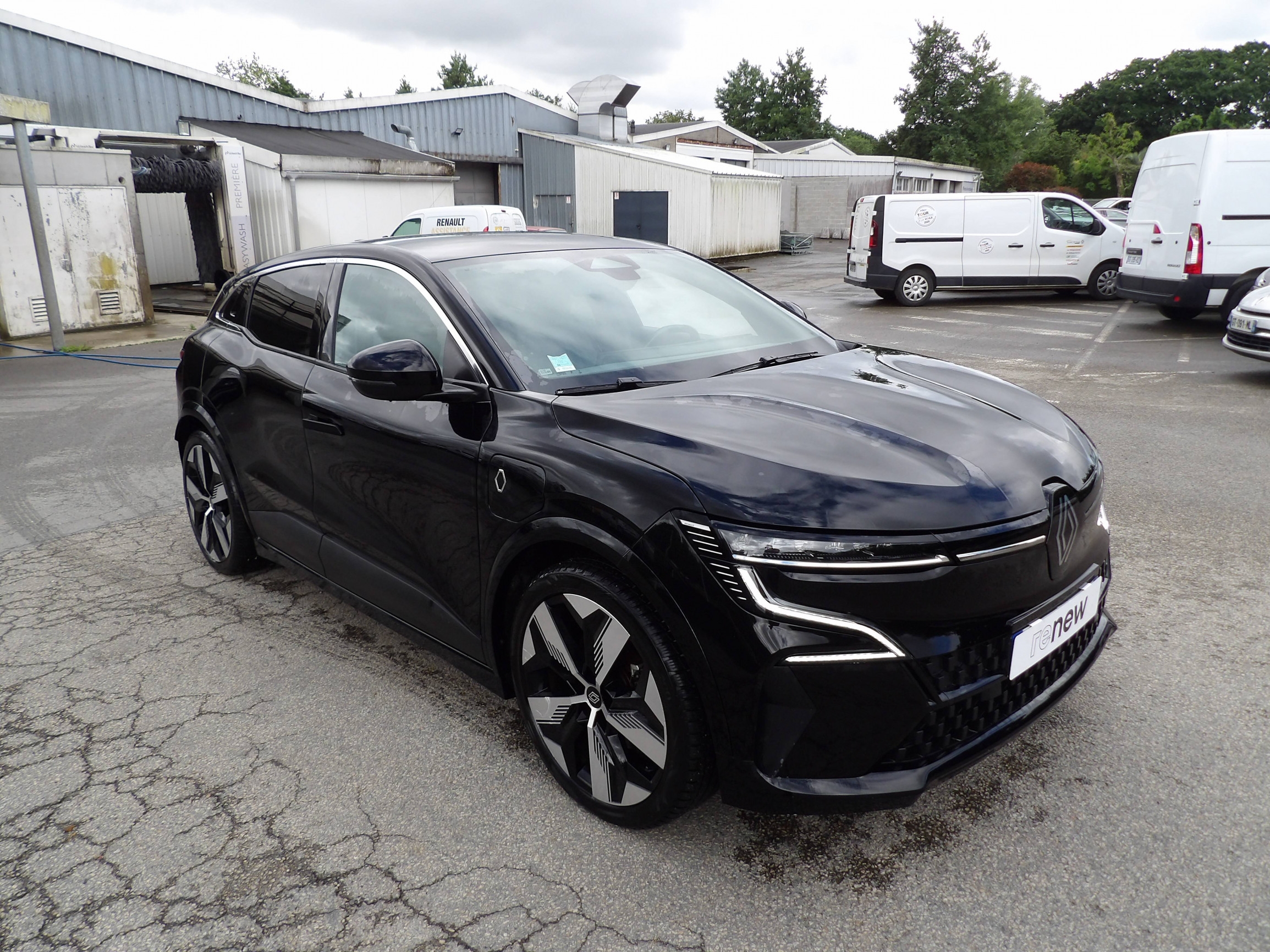 Vente en ligne Renault Megane E-Tech  EV60 220 ch super charge au prix de 21 499 €
