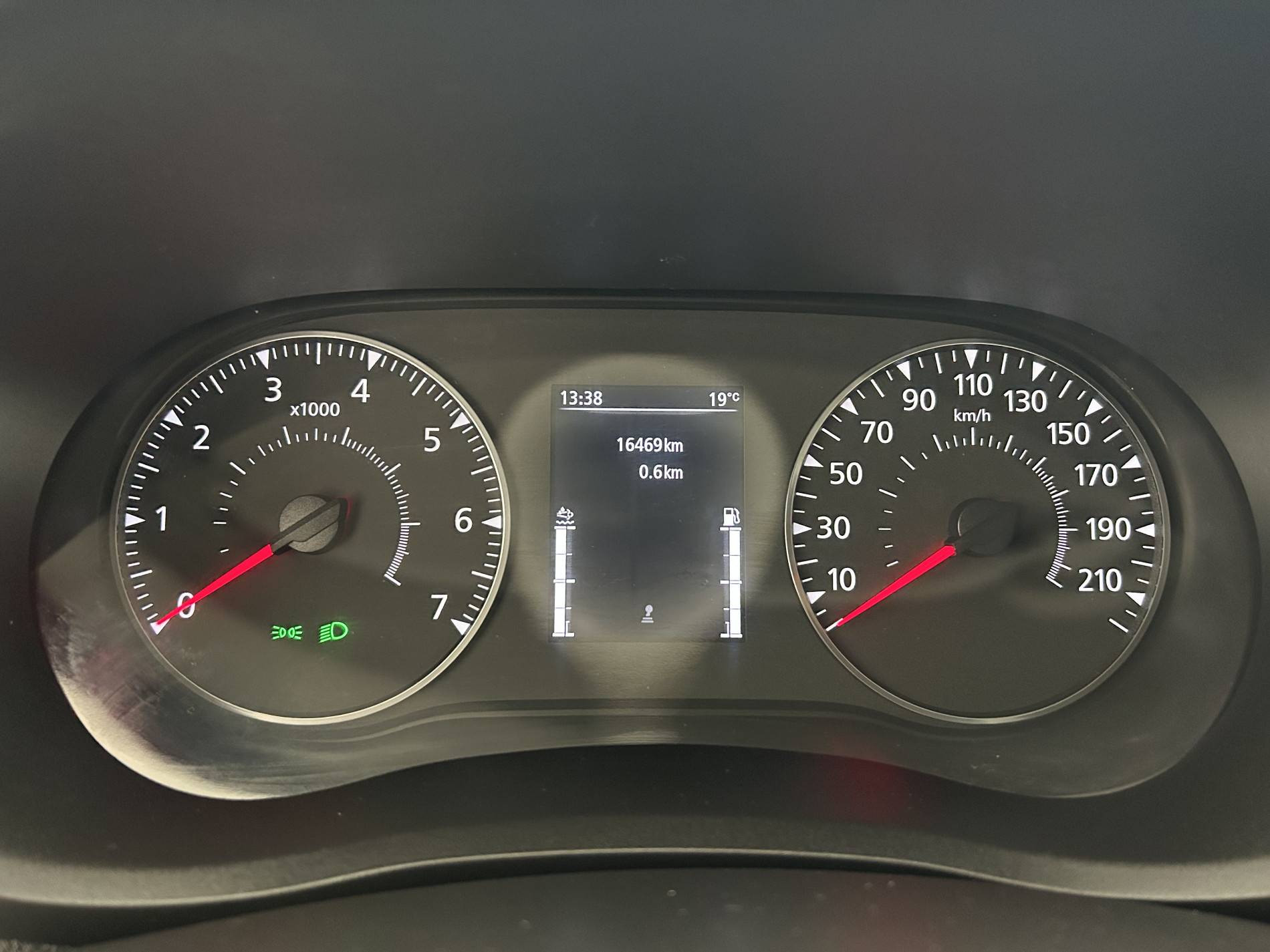 Vente en ligne Renault Master 3 Châssis Cabine MASTER PHC TRAC F3500 L3H1 BLUE DCI 145 EURO VI au prix de 30 990 €