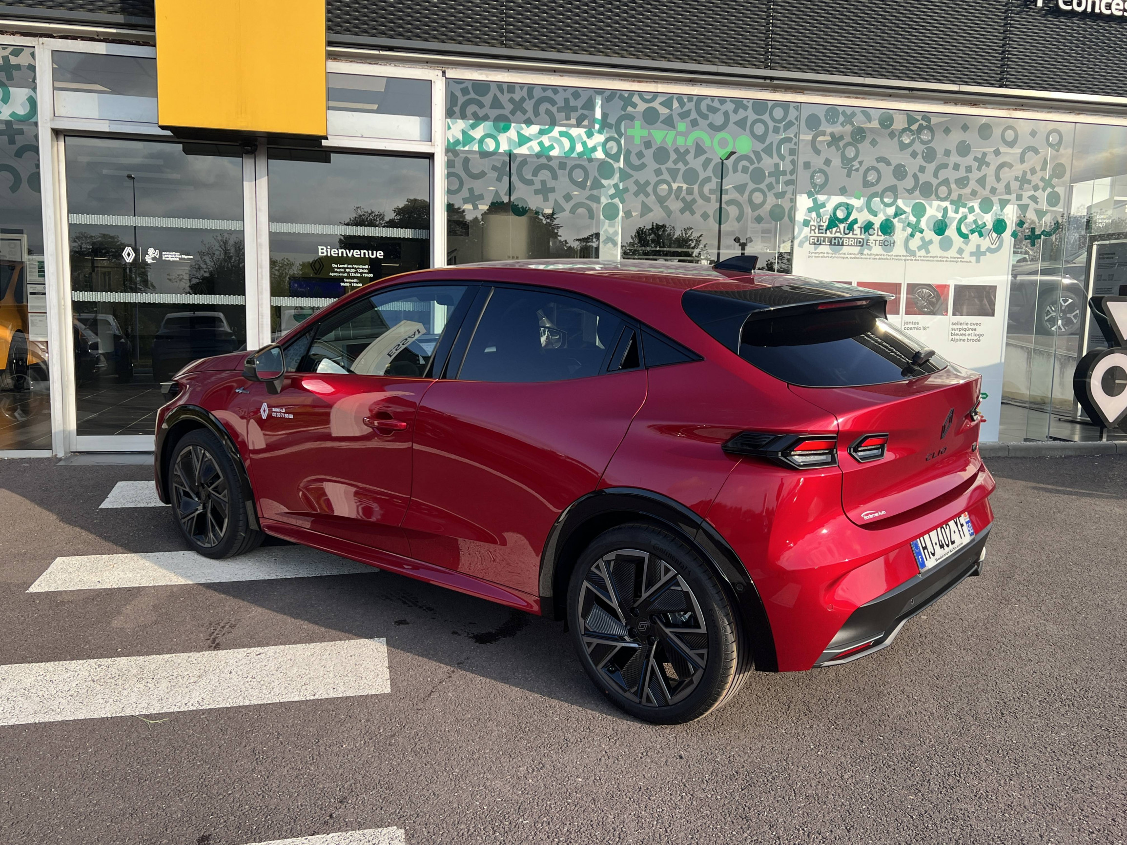 Vente en ligne Renault Clio 6 Clio E-Tech full hybrid 160 ch au prix de 28 290 €