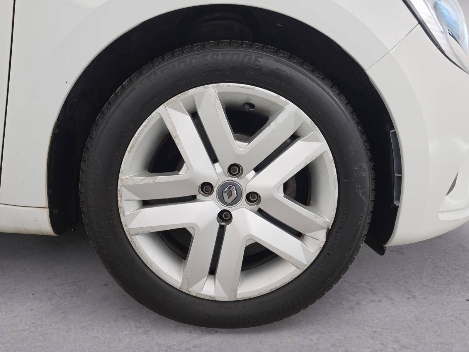 Vente en ligne Renault Clio 5 Clio SCe 65 - 21N au prix de 12 900 €