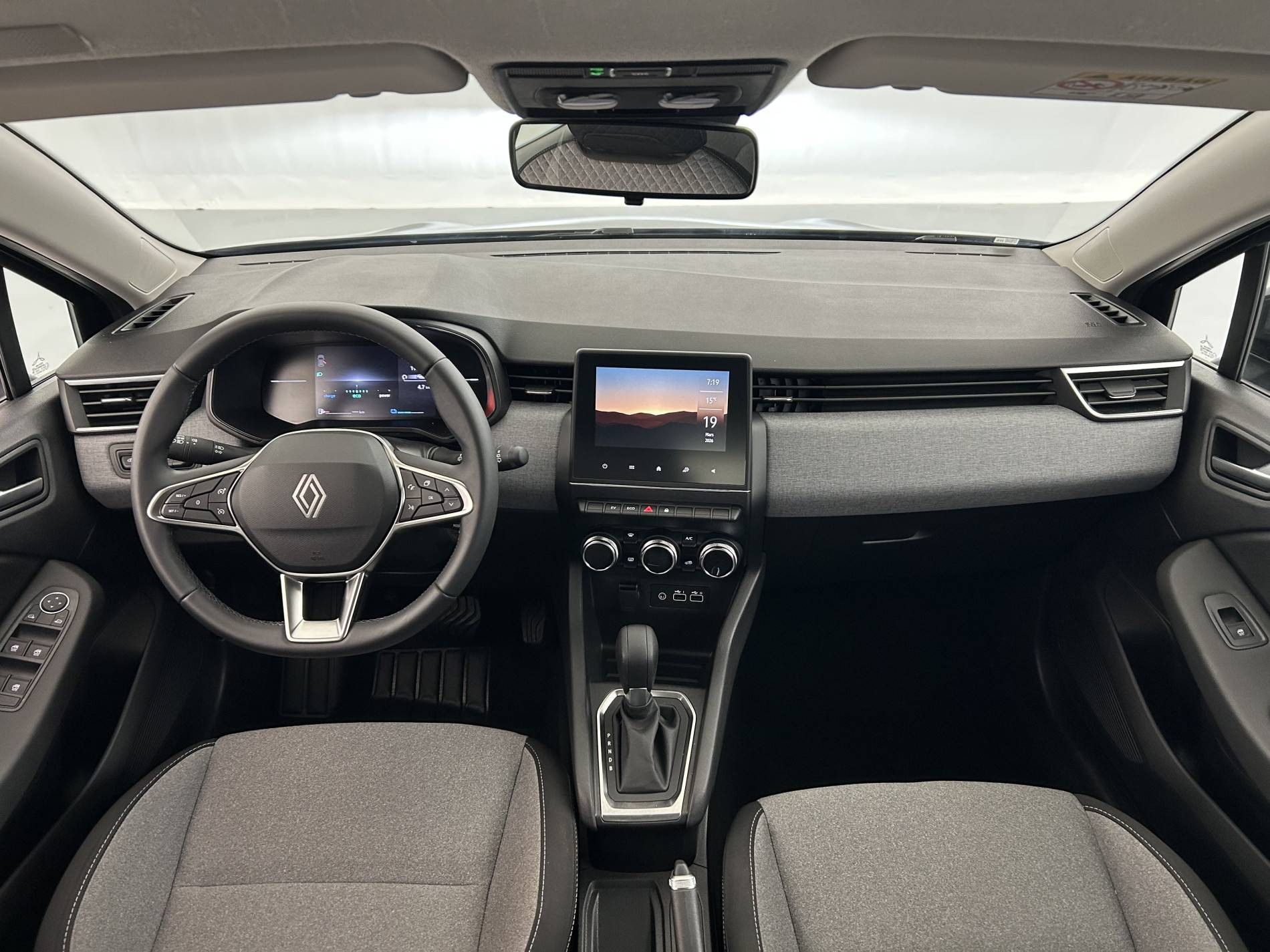 Vente en ligne Renault Clio 5 Clio E-Tech full hybrid 145 ch GSR2 au prix de 19 250 €