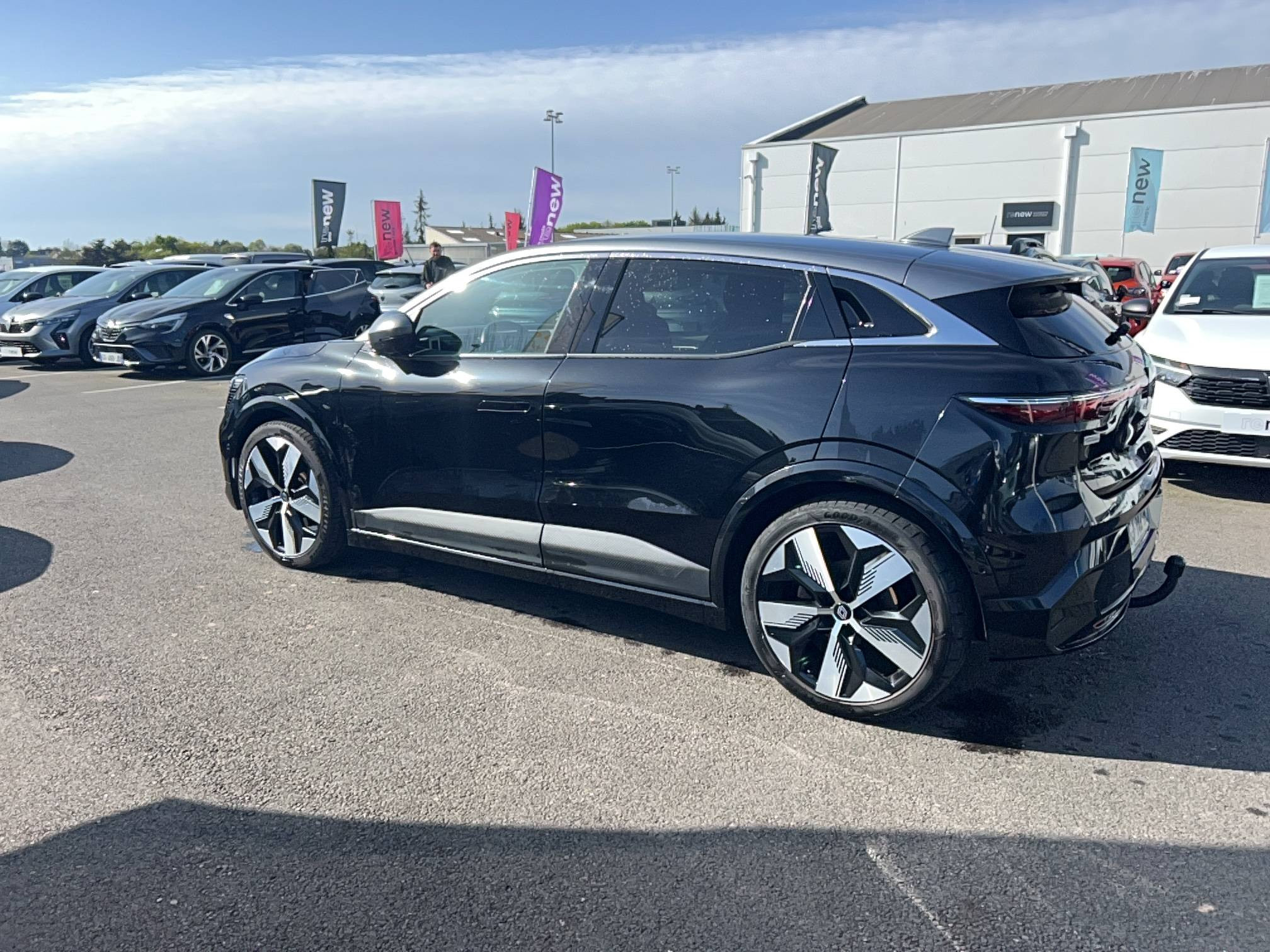 Vente en ligne Renault Megane E-Tech  EV60 220 ch super charge au prix de 21 900 €