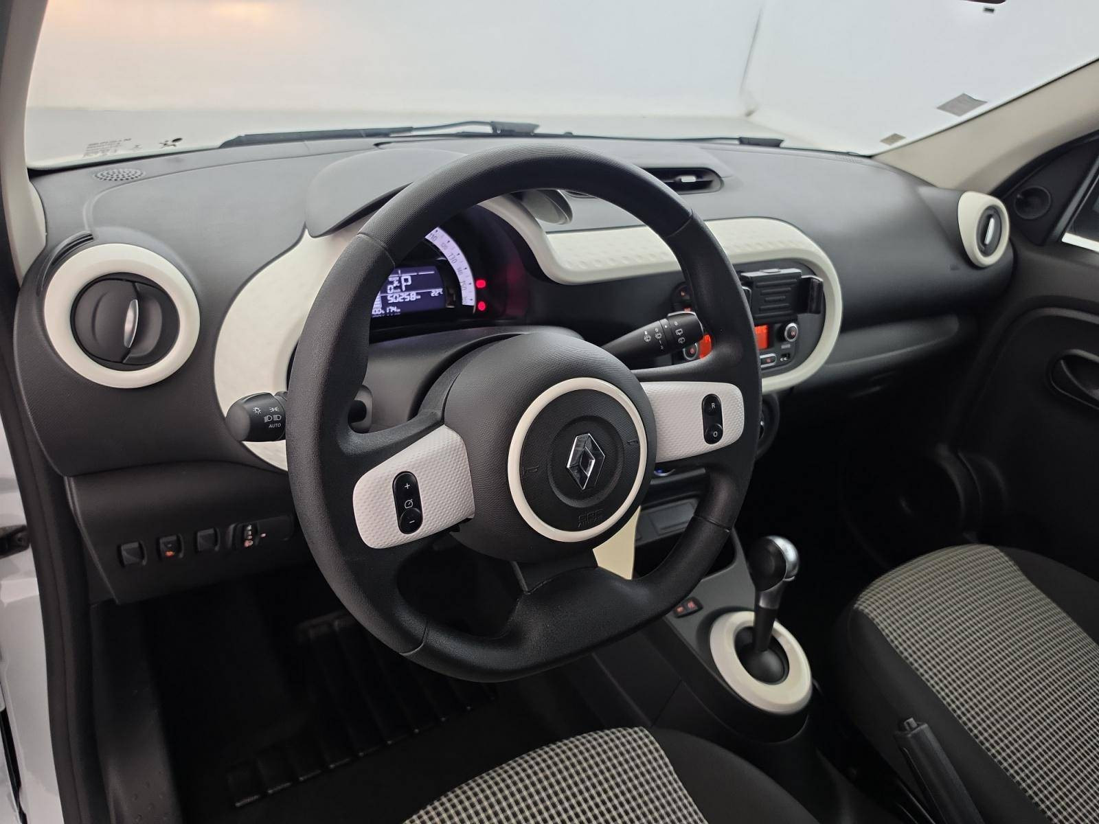 Vente en ligne Renault Twingo Electrique Twingo III E-Tech au prix de 12 900 €