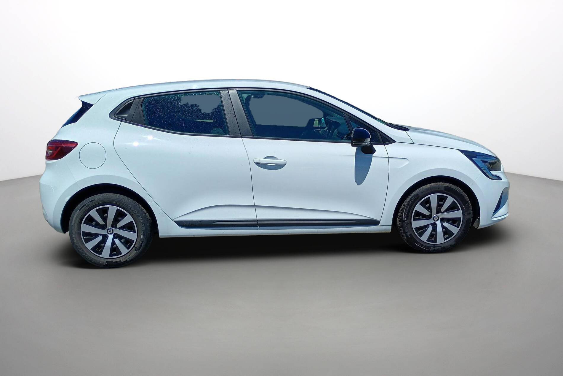 Vente en ligne Renault Clio 5 Clio TCe 90 au prix de 13 991 €