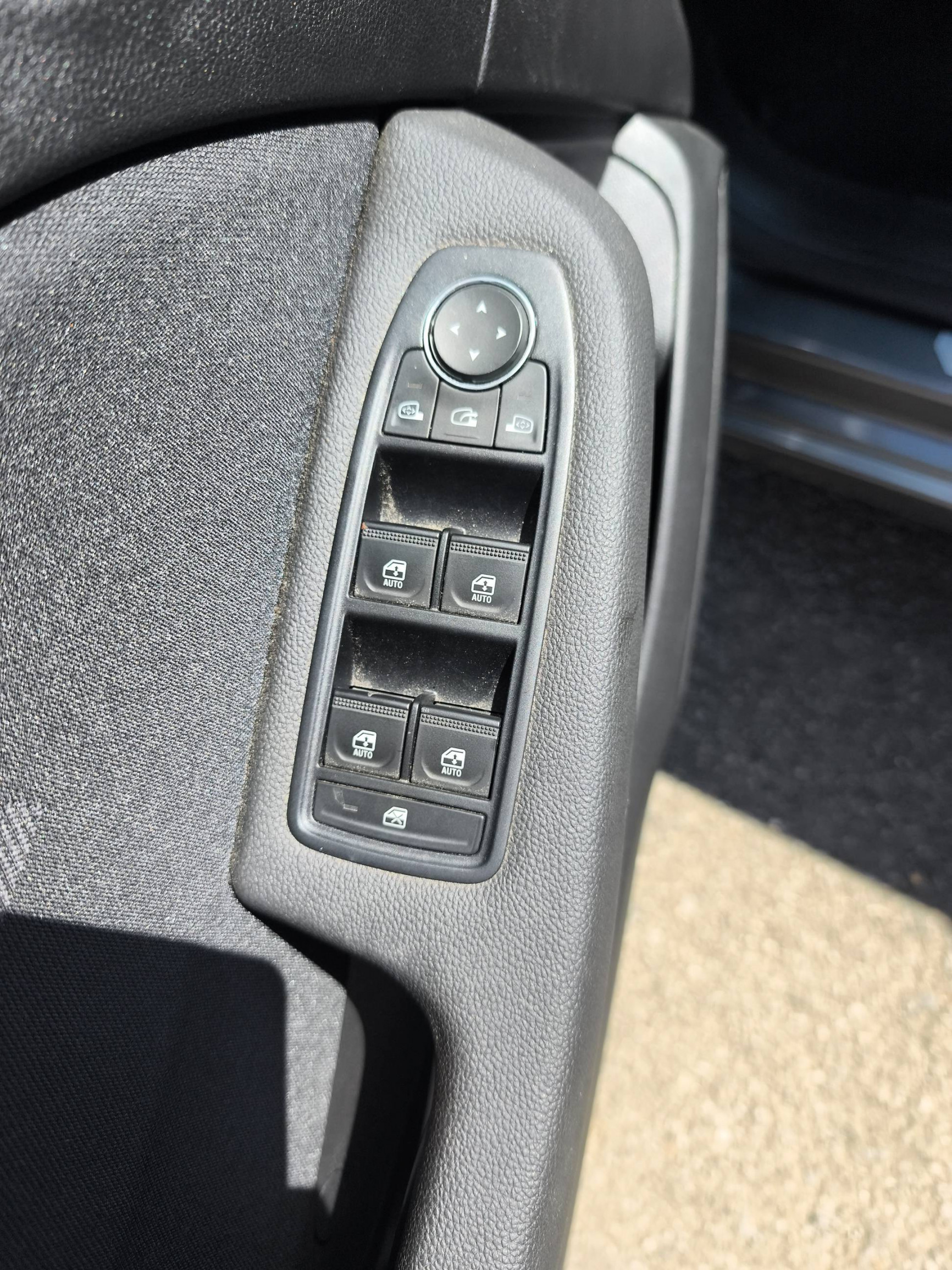 Vente en ligne Renault Clio 5 Clio E-Tech full hybrid 145 au prix de 22 290 €