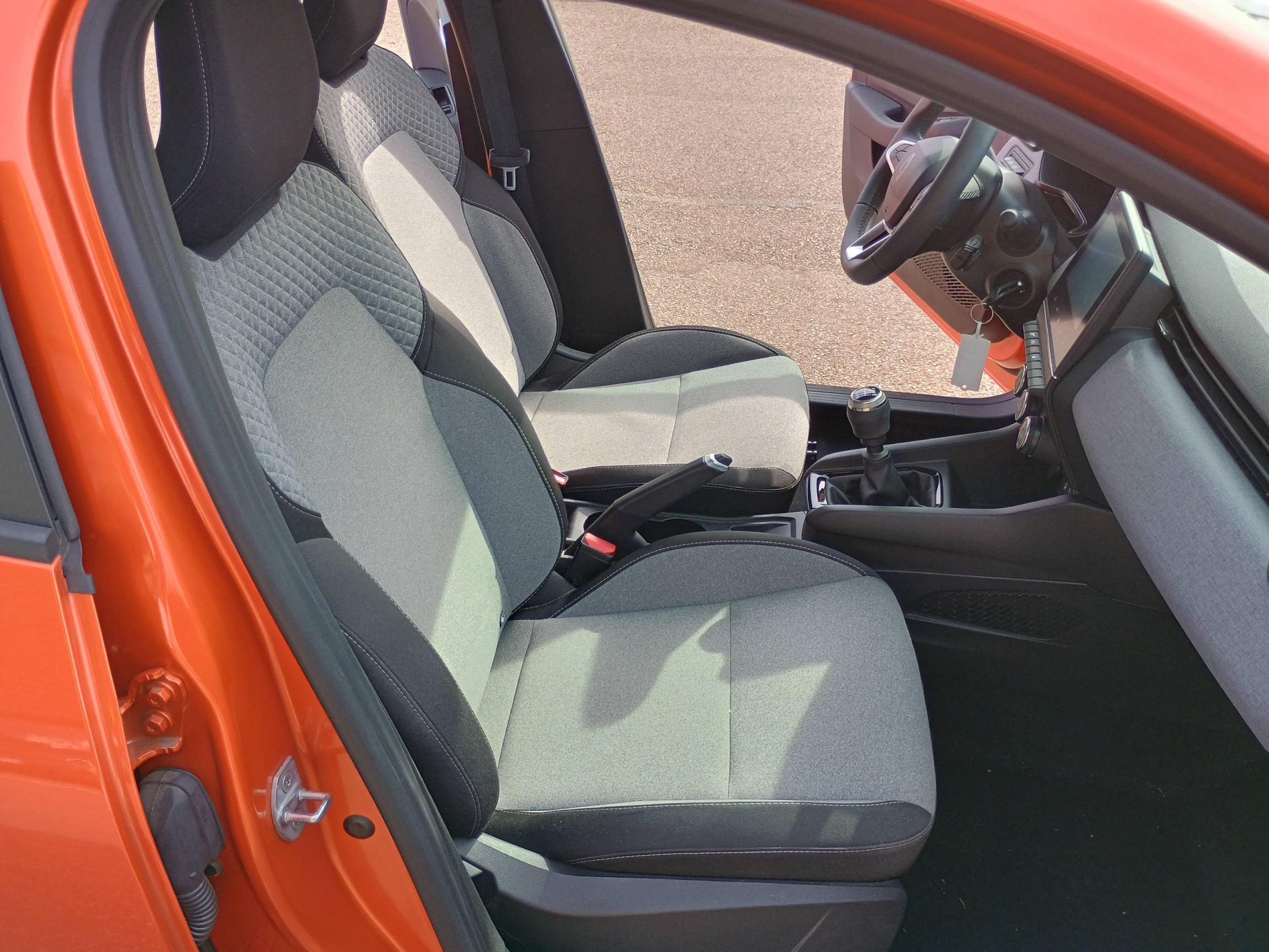 Vente en ligne Renault Clio 5 Clio Eco-G 100 ch GSR2 au prix de 14 291 €