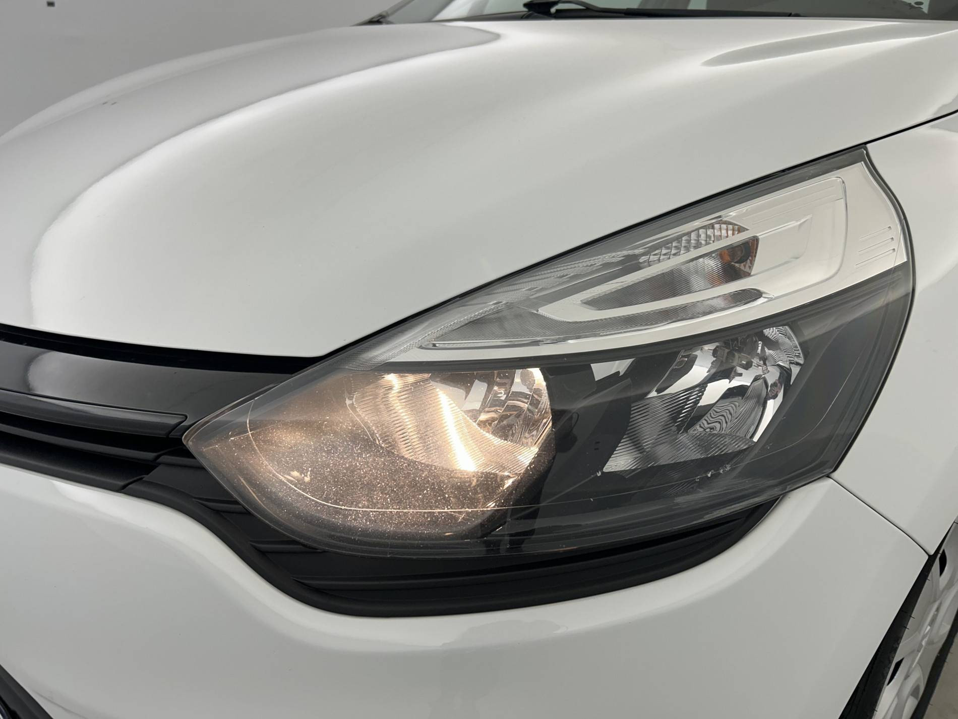 Vente en ligne Renault Clio 4 CLIO SOCIETE DCI 75 ENERGY au prix de 7 790 €