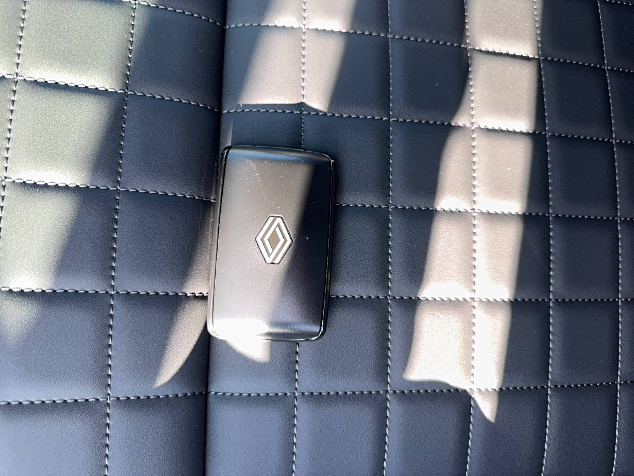 Vente en ligne Renault R4 E-Tech  150 ch autonomie confort au prix de 36 590 €