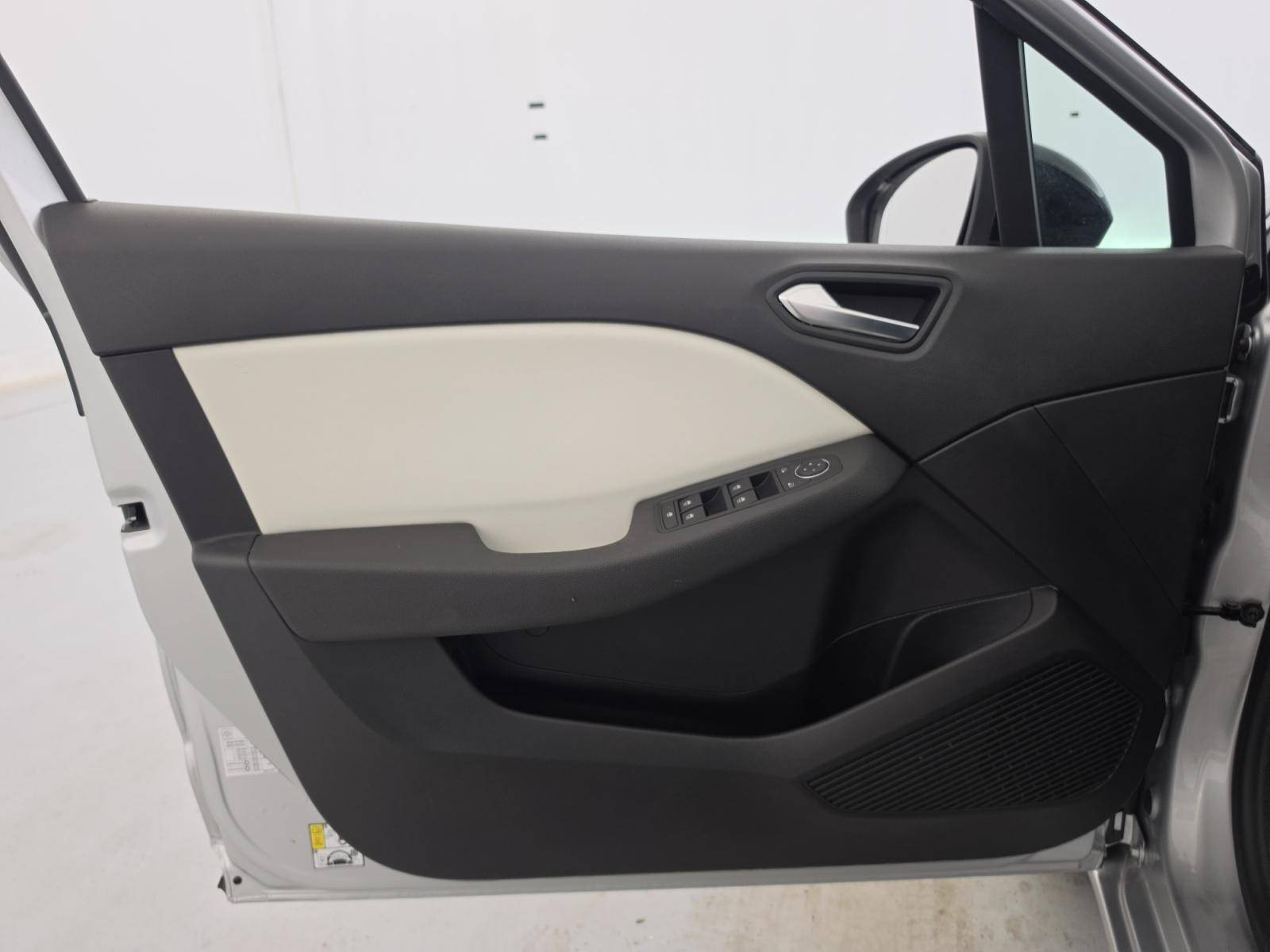 Vente en ligne Renault Clio 5 Clio TCe 90 au prix de 15 900 €