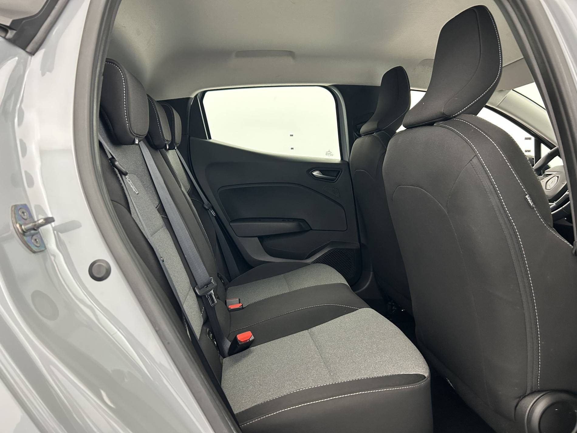 Vente en ligne Renault Clio 5 Clio TCe 90 au prix de 15 490 €