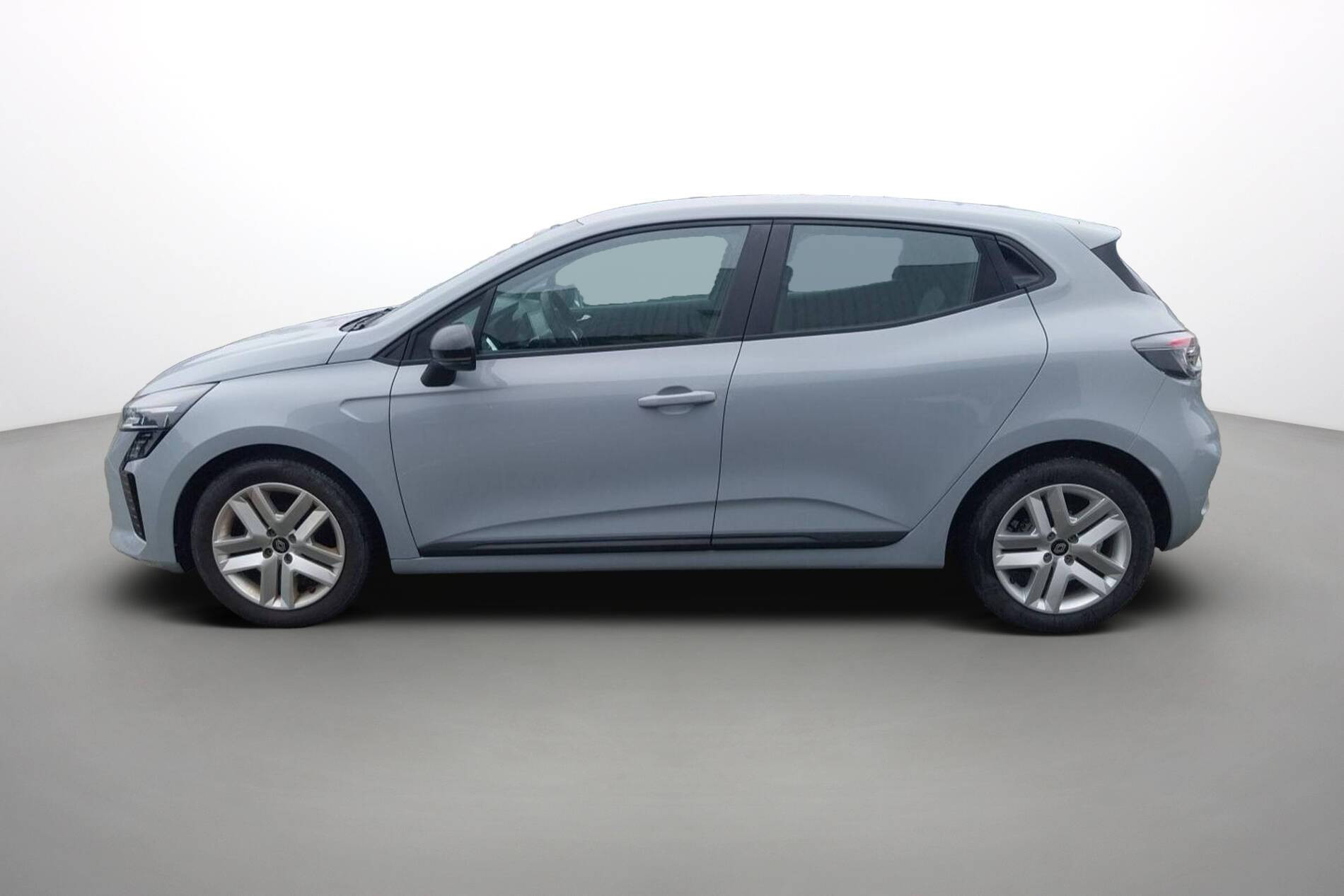 Vente en ligne Renault Clio 5 Clio TCe 90 au prix de 15 790 €