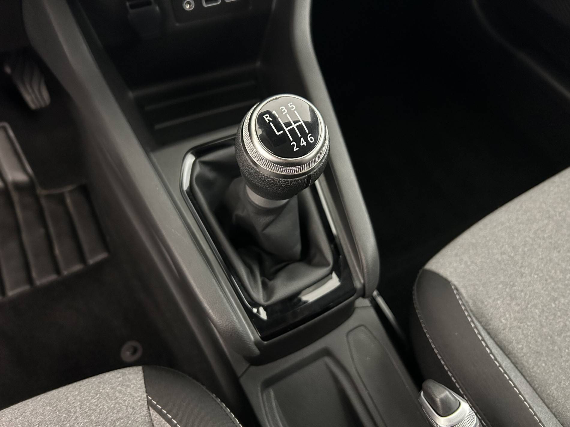 Vente en ligne Renault Clio 5 Clio TCe 90 ch GSR2 au prix de 15 990 €