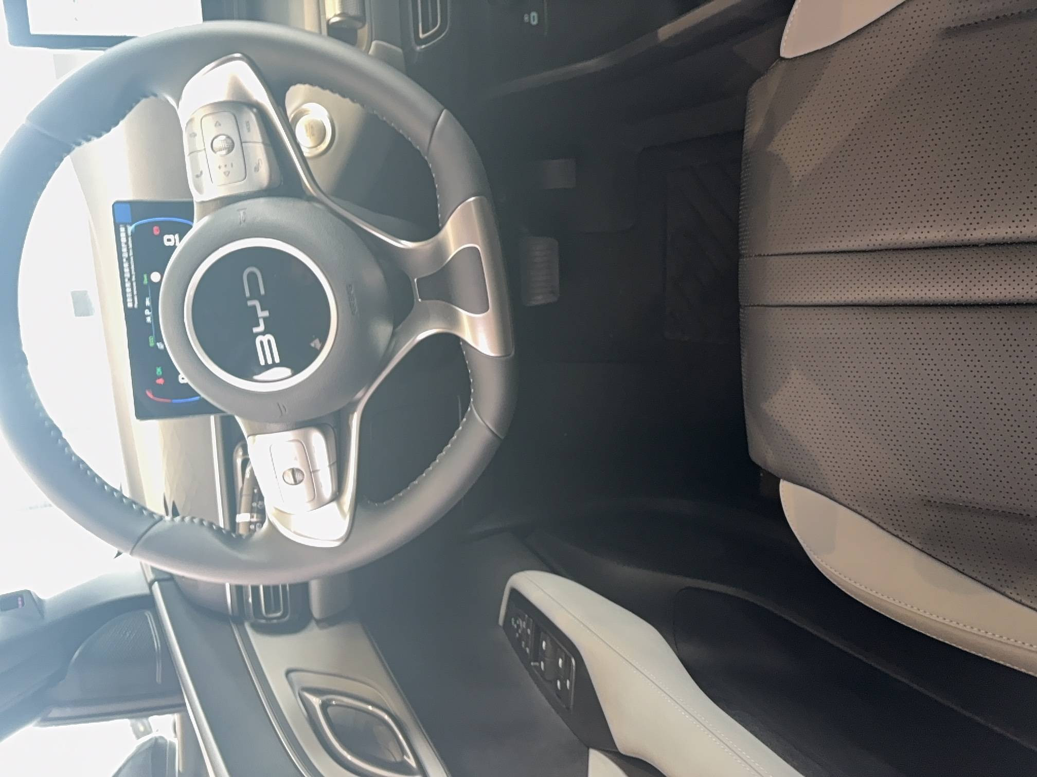 Vente en ligne Byd Dolphin Surf  43.2 kWh 88 ch au prix de 20 490 €