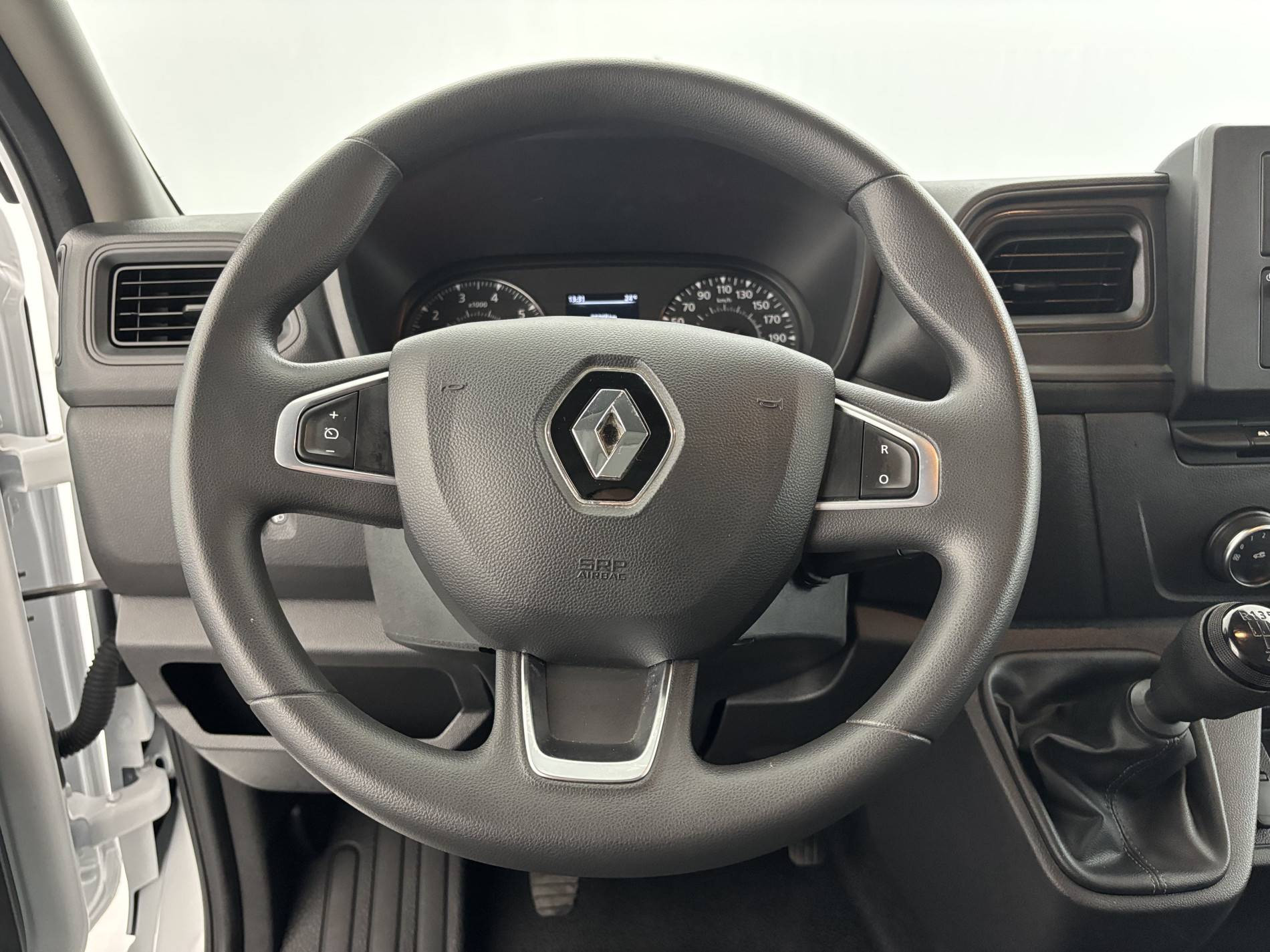 Vente en ligne Renault Master Fourgon MASTER FGN TRAC F3500 L2H2 BLUE DCI 135 au prix de 21 990 €