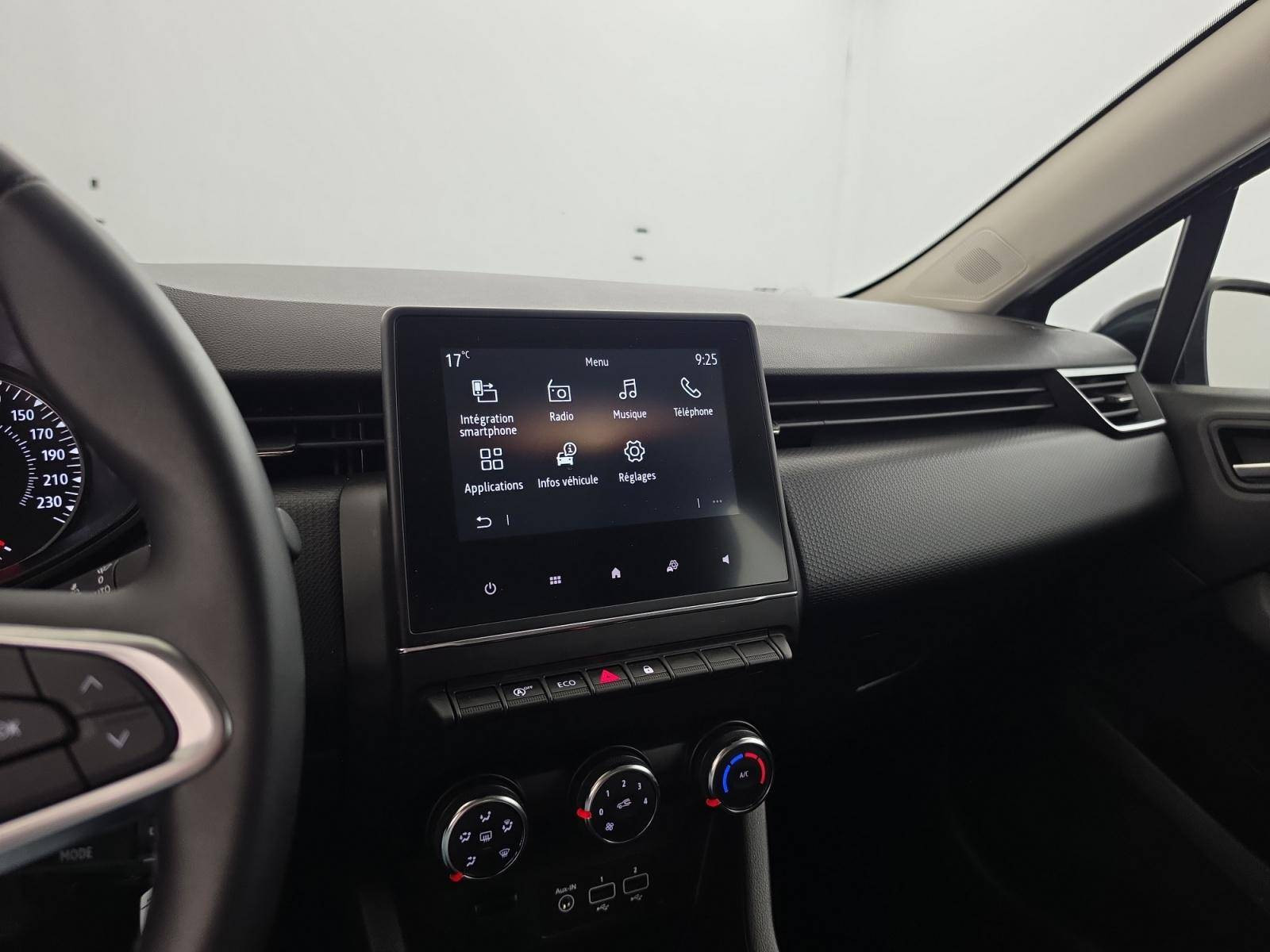 Vente en ligne Renault Clio 5 Clio TCe 90 au prix de 13 890 €