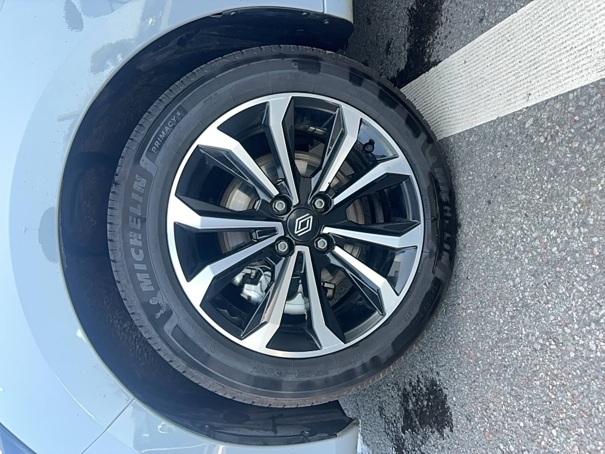 Vente en ligne Renault Clio 5 Clio E-Tech full hybrid 145 au prix de 17 790 €