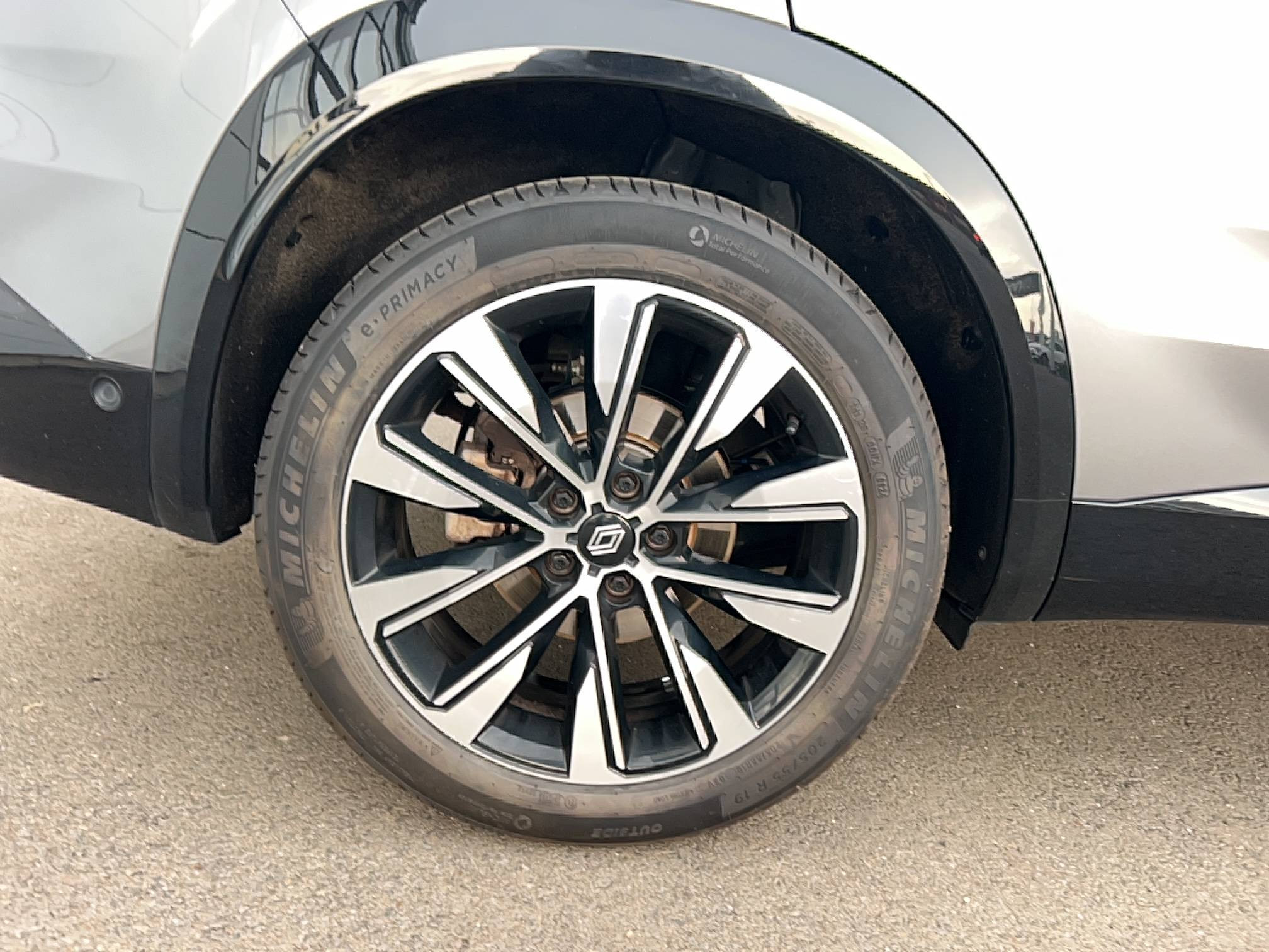 Vente en ligne Renault Austral  E-Tech hybrid 200 au prix de 23 490 €
