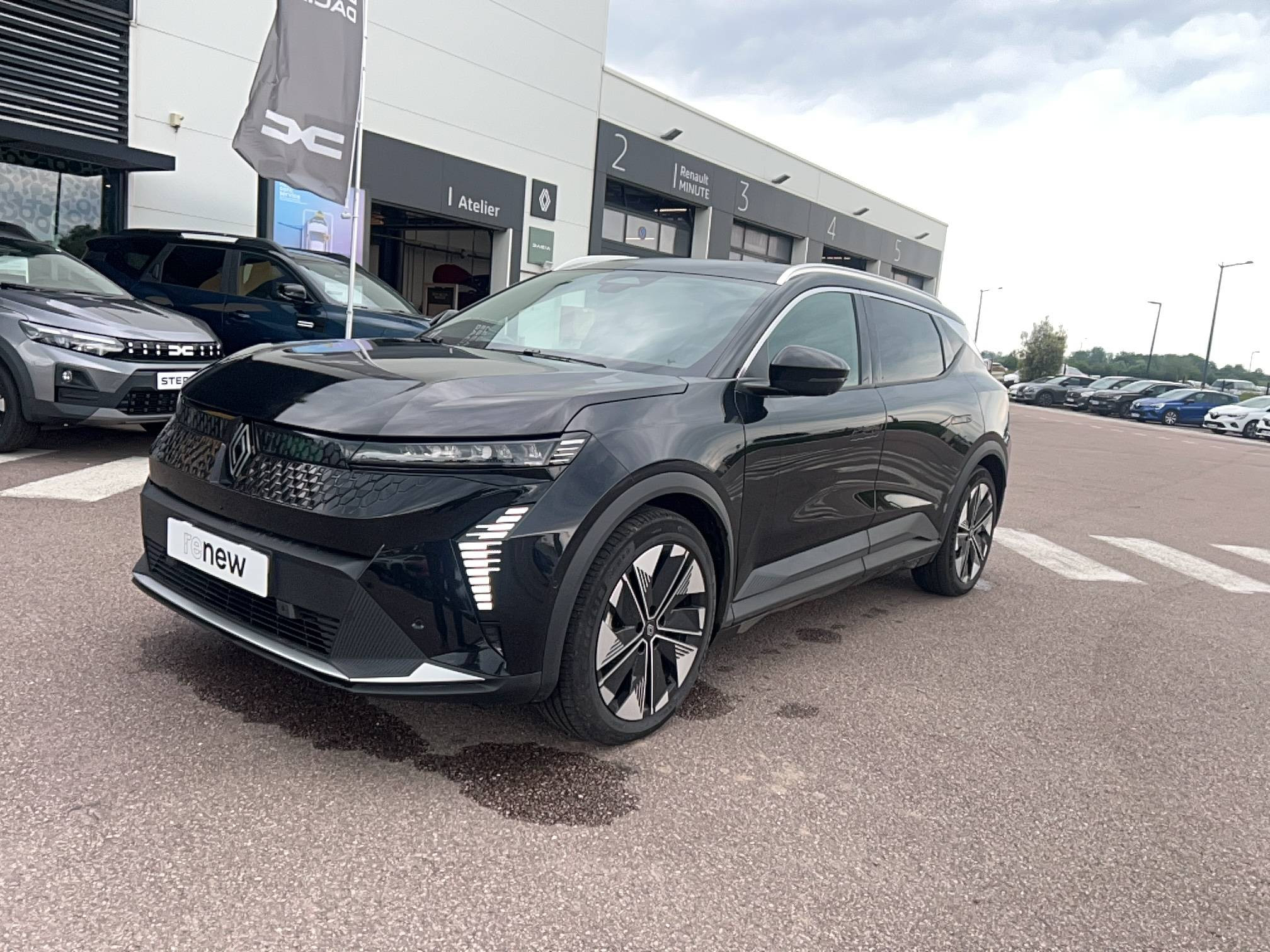 Vente en ligne Renault Scenic E-Tech Scenic E-Tech électrique 220 ch grande autonomie au prix de 37 749 €