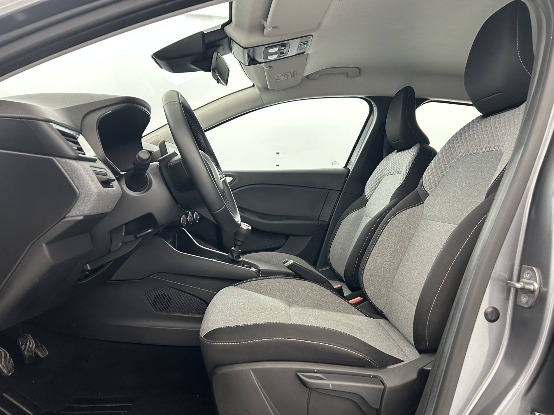 Vente en ligne Renault Clio 5 Clio TCe 90 au prix de 15 490 €