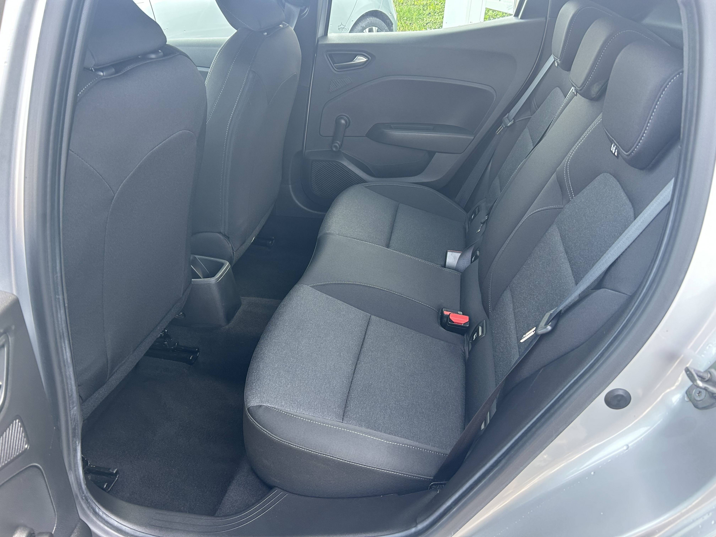 Vente en ligne Renault Clio 5 Clio TCe 90 au prix de 14 490 €