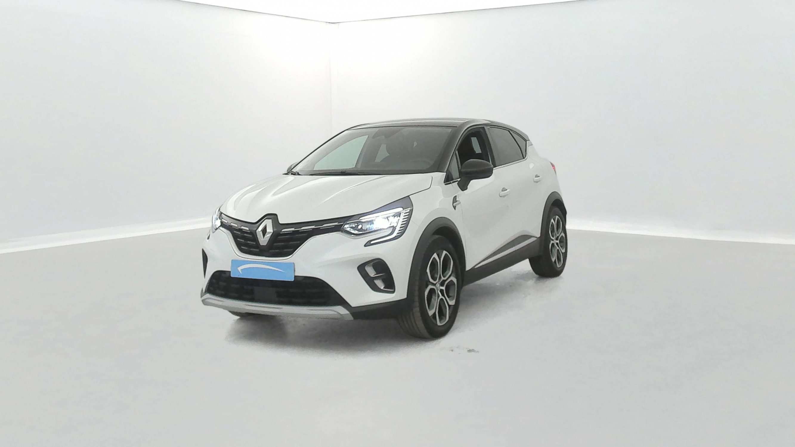 Renault Captur  E-Tech full hybrid 145 occasion de 2023 en vente à Brest