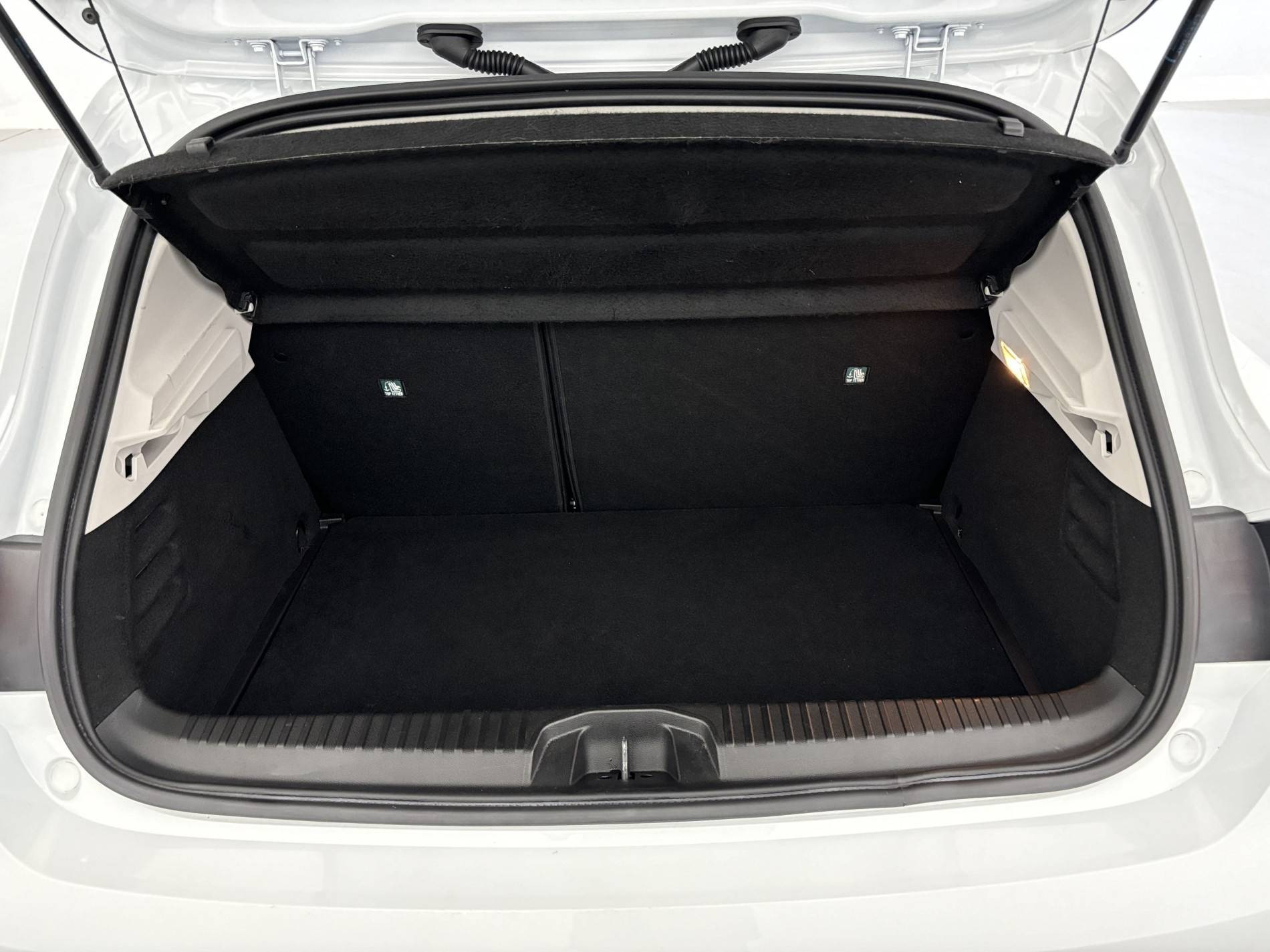 Vente en ligne Renault Clio 5 Clio TCe 90 au prix de 13 430 €