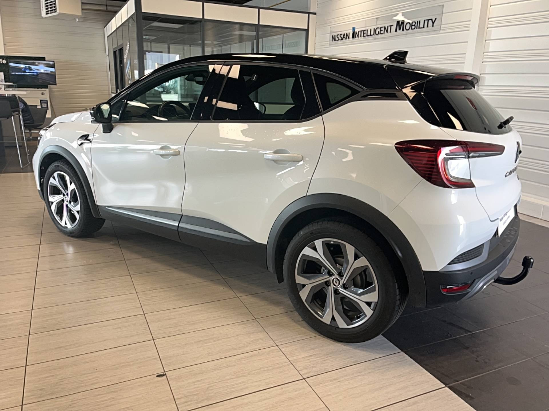 Vente en ligne Renault Captur  mild hybrid 160 EDC au prix de 19 900 €