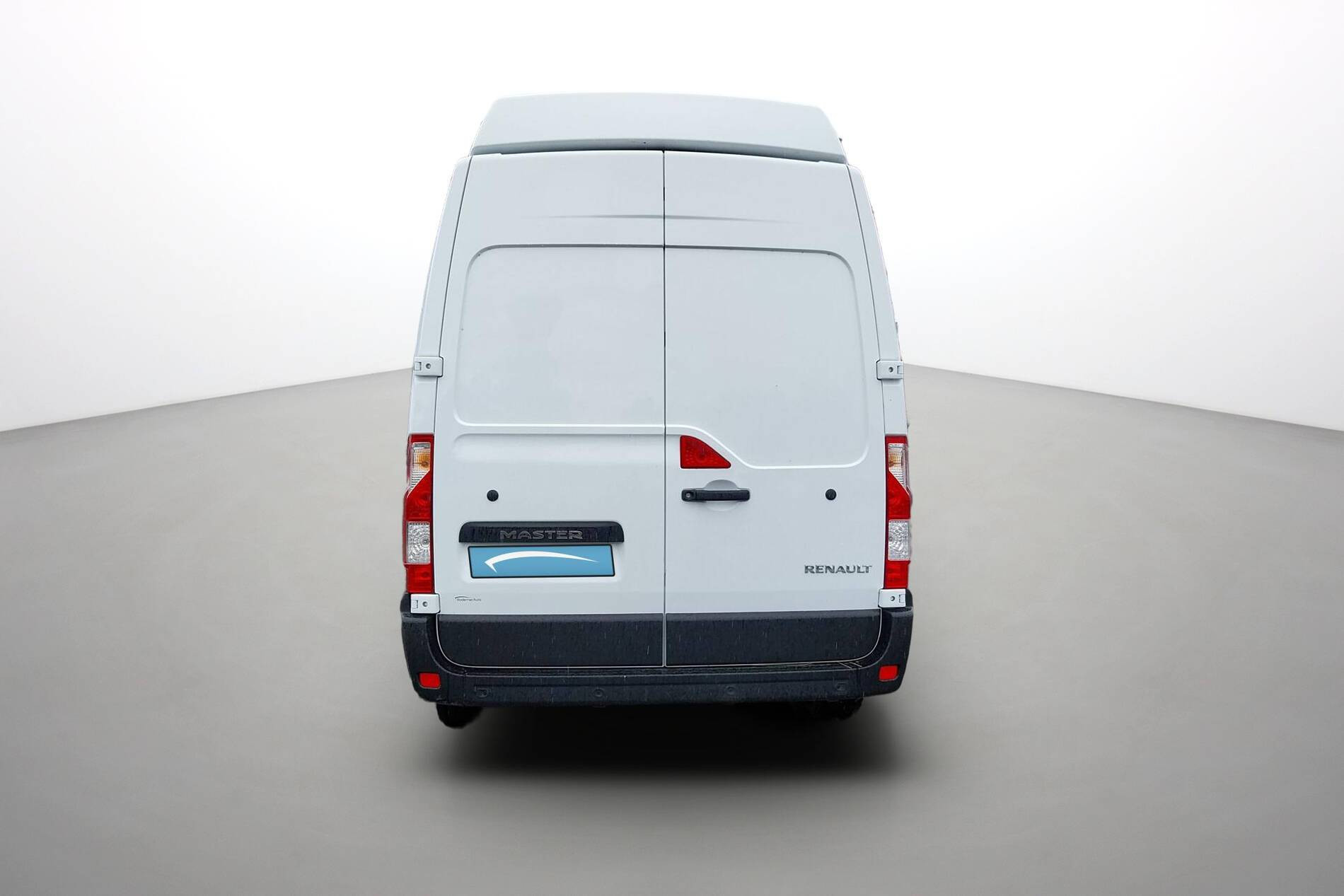 Vente en ligne Renault Master Fourgon MASTER FGN TRAC F3500 L3H3 BLUE DCI 135 au prix de 28 990 €