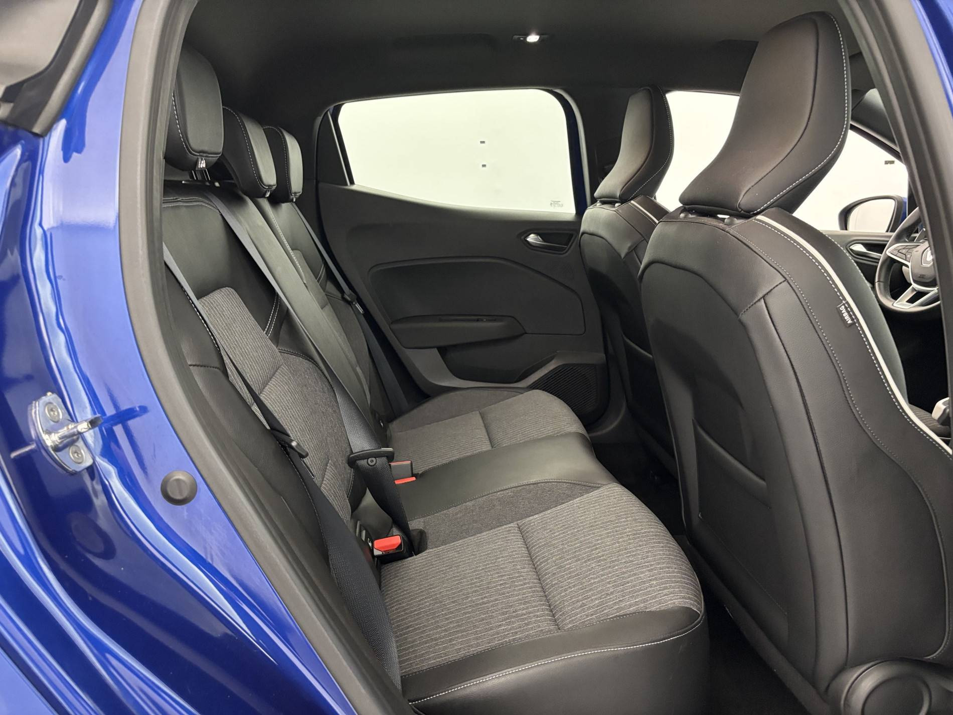 Vente en ligne Renault Clio 5 Clio TCe 100 GPL - 21N au prix de 12 390 €