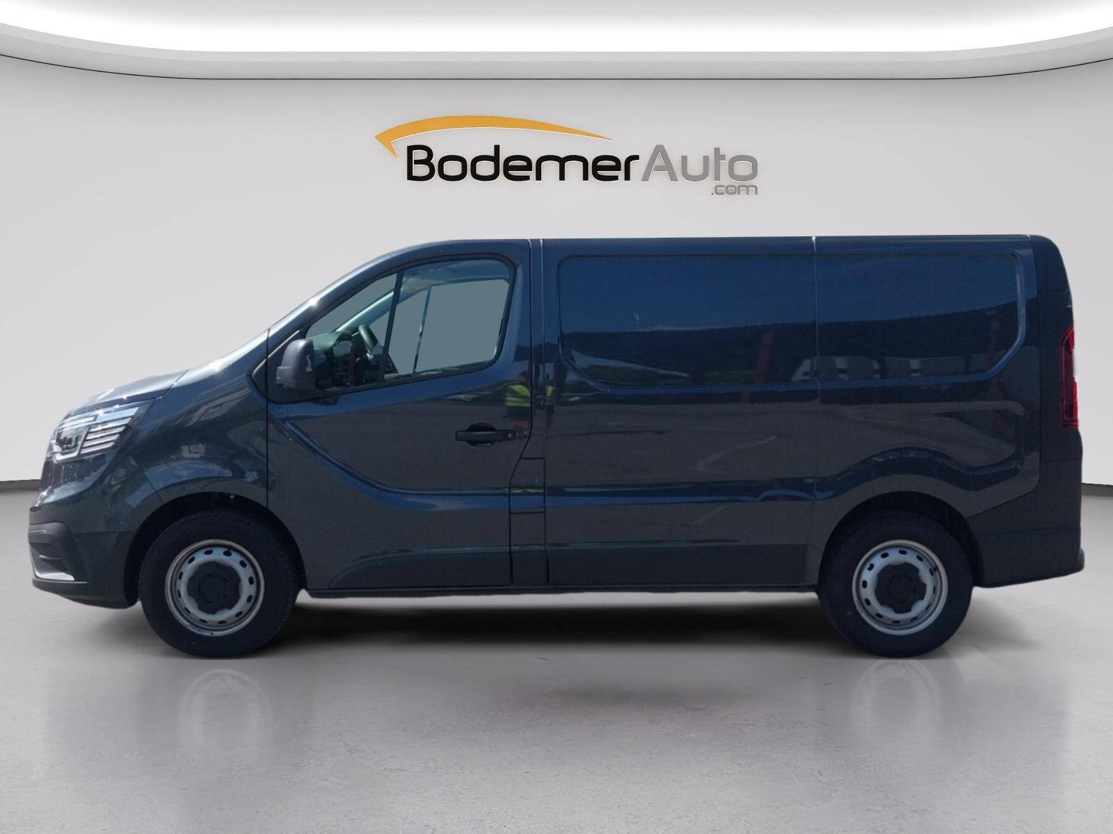 Vente en ligne Renault Trafic 3 Fourgon TRAFIC FG BLUE DCI 110 L1H1 2T8 GSR2 au prix de 24 900 €