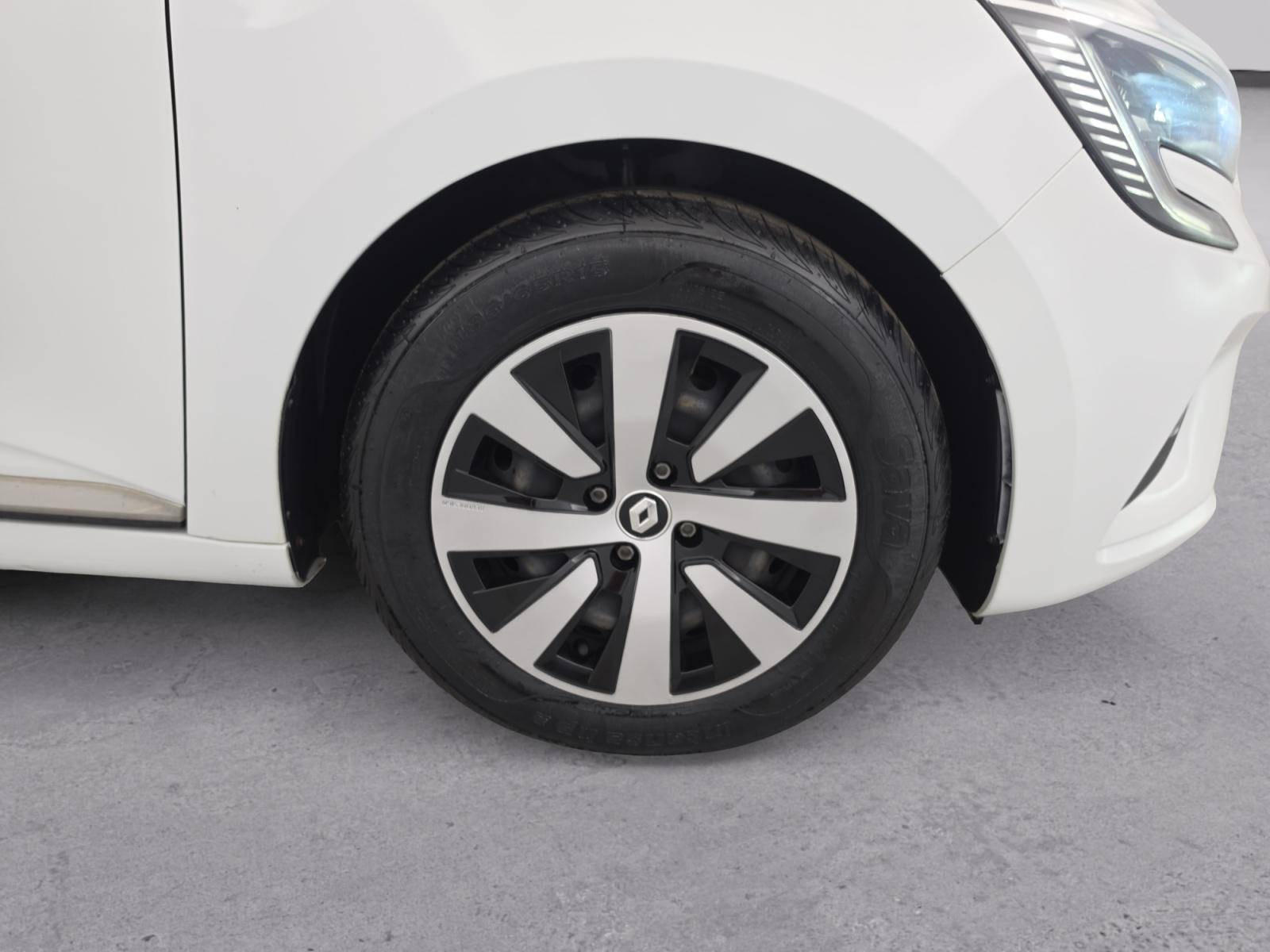 Vente en ligne Renault Clio 5 Clio TCe 90 au prix de 13 850 €
