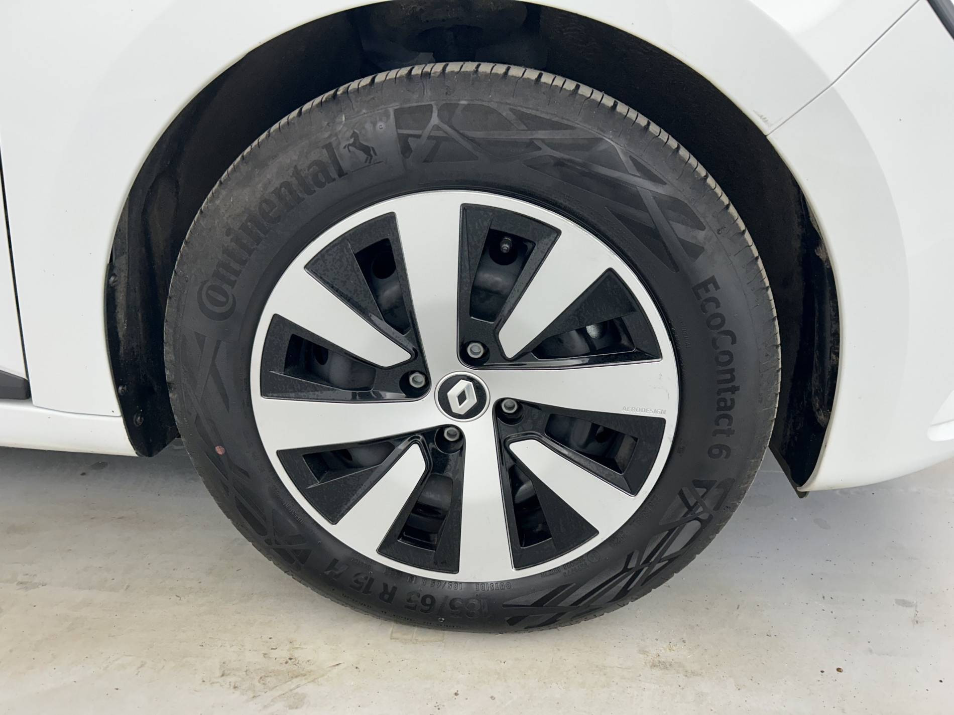 Vente en ligne Renault Clio 5 Clio TCe 90 au prix de 14 490 €