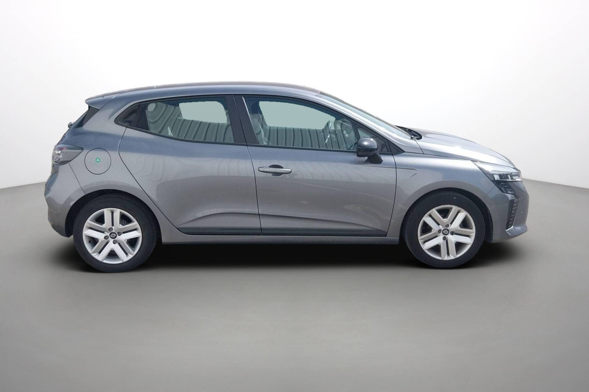Vente en ligne Renault Clio 5 Clio TCe 90 au prix de 14 790 €