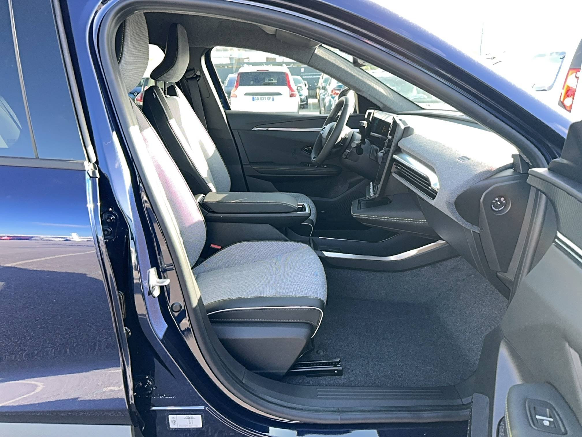 Vente en ligne Renault Scenic E-Tech  220 ch grande autonomie au prix de 44 900 €