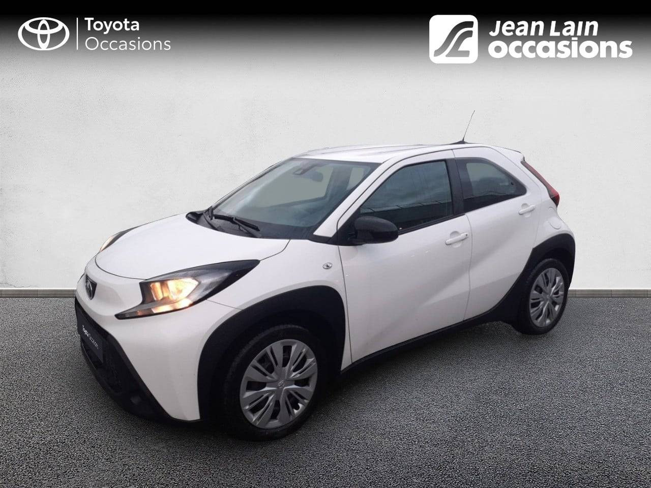 Vente en ligne TOYOTA AYGO X Aygo X 1.0 VVT-i 72 Dynamic de 2023 au prix de 14 390 €